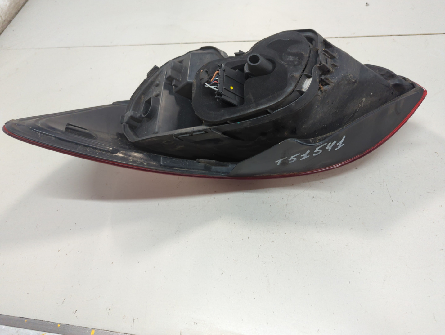 Фонарь задний левый