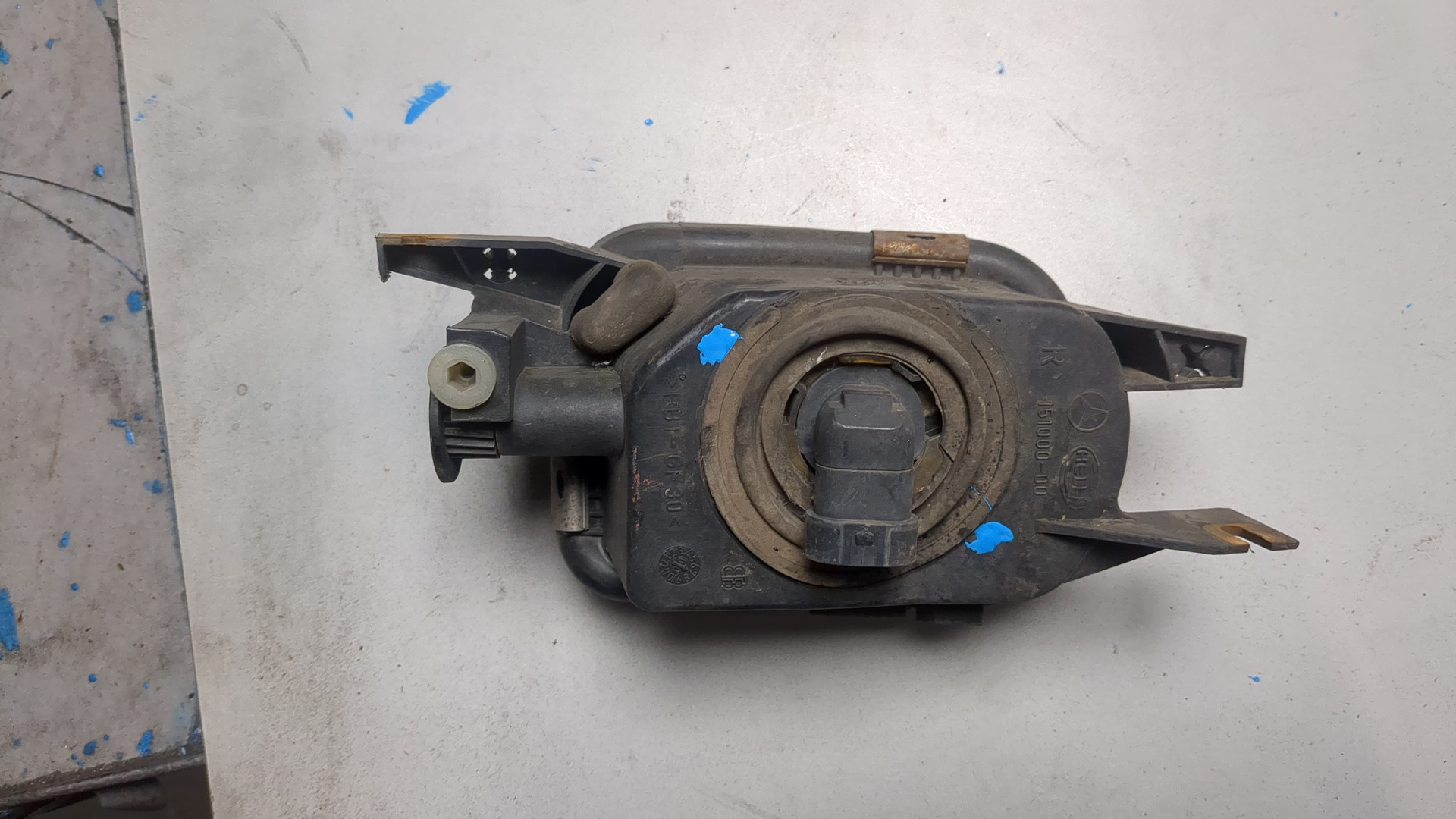 Фара противотуманная правая