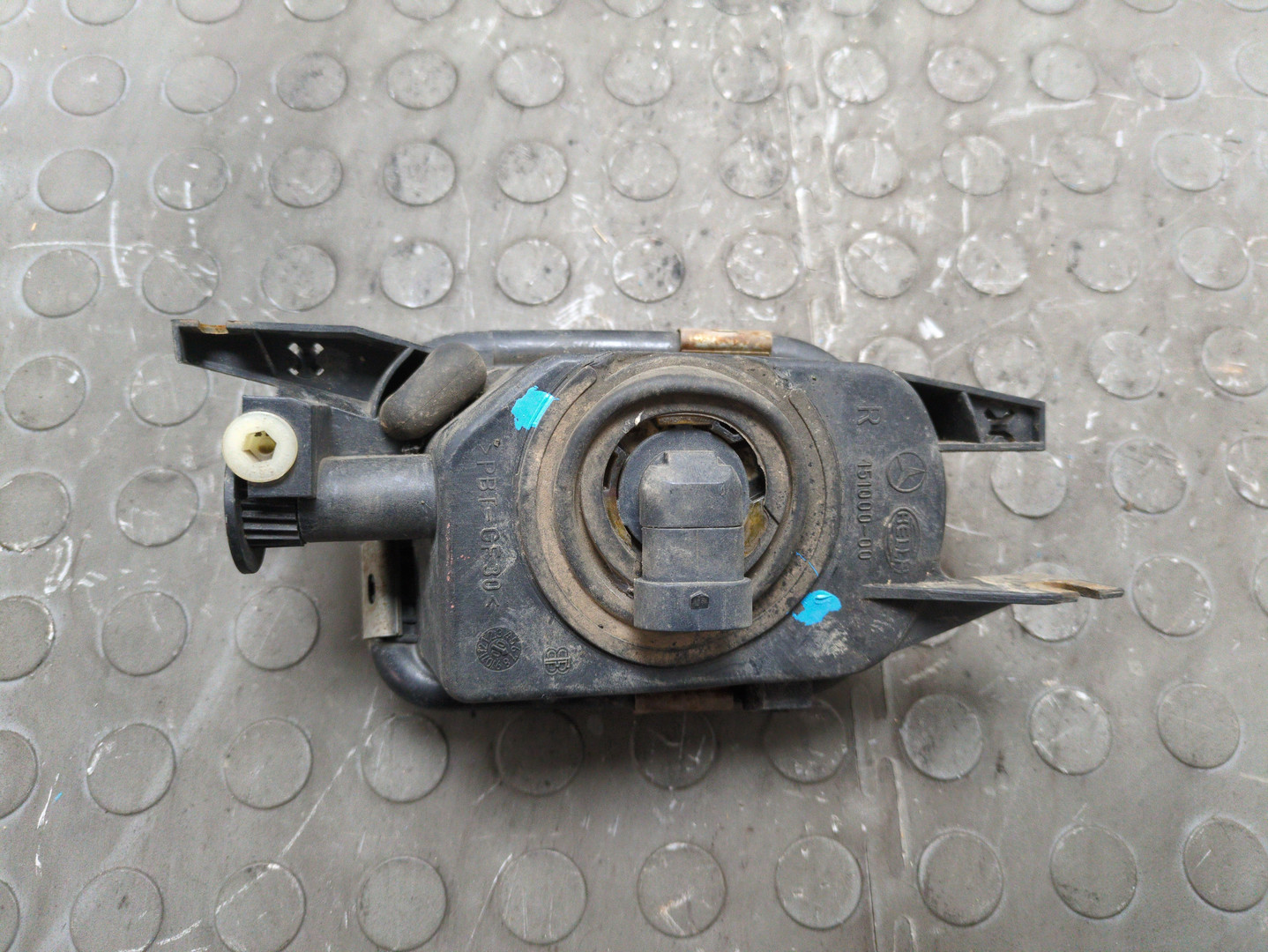 Фара противотуманная правая