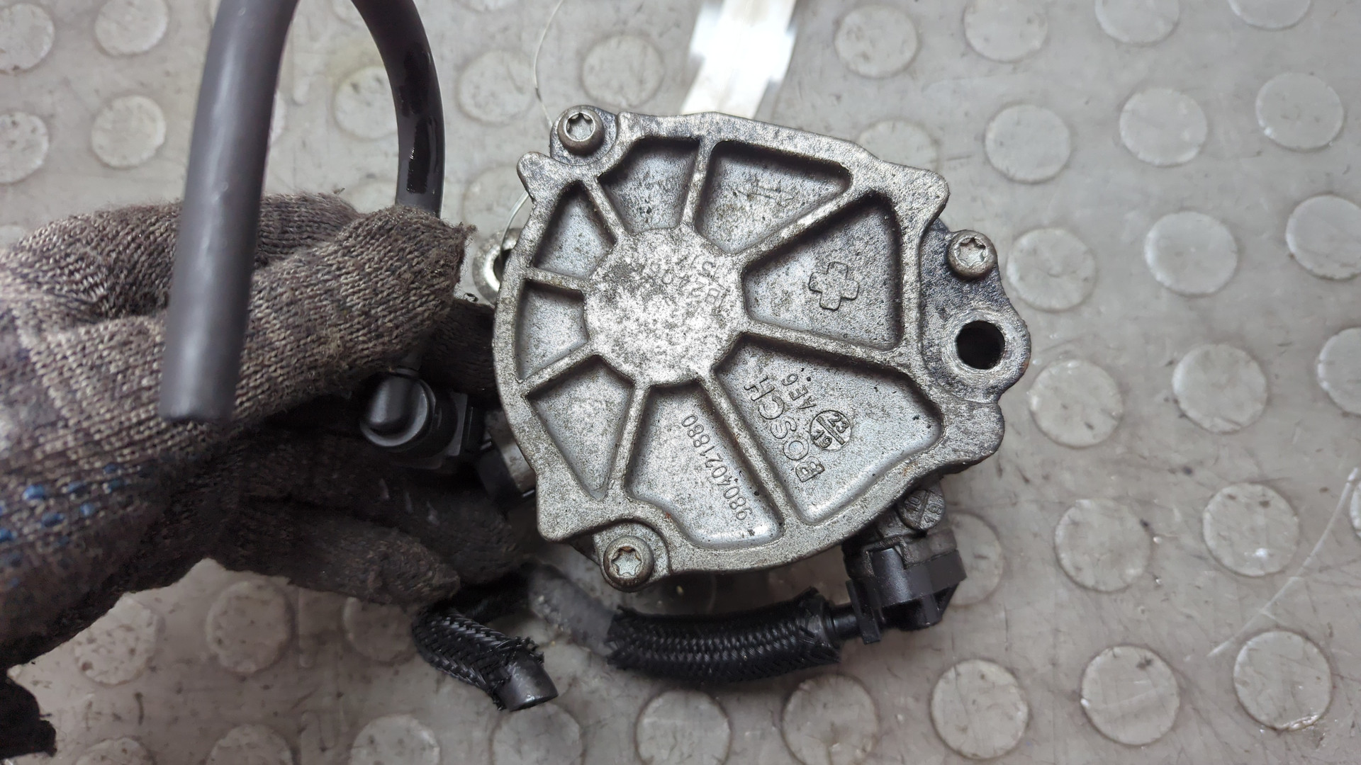 Насос вакуумный