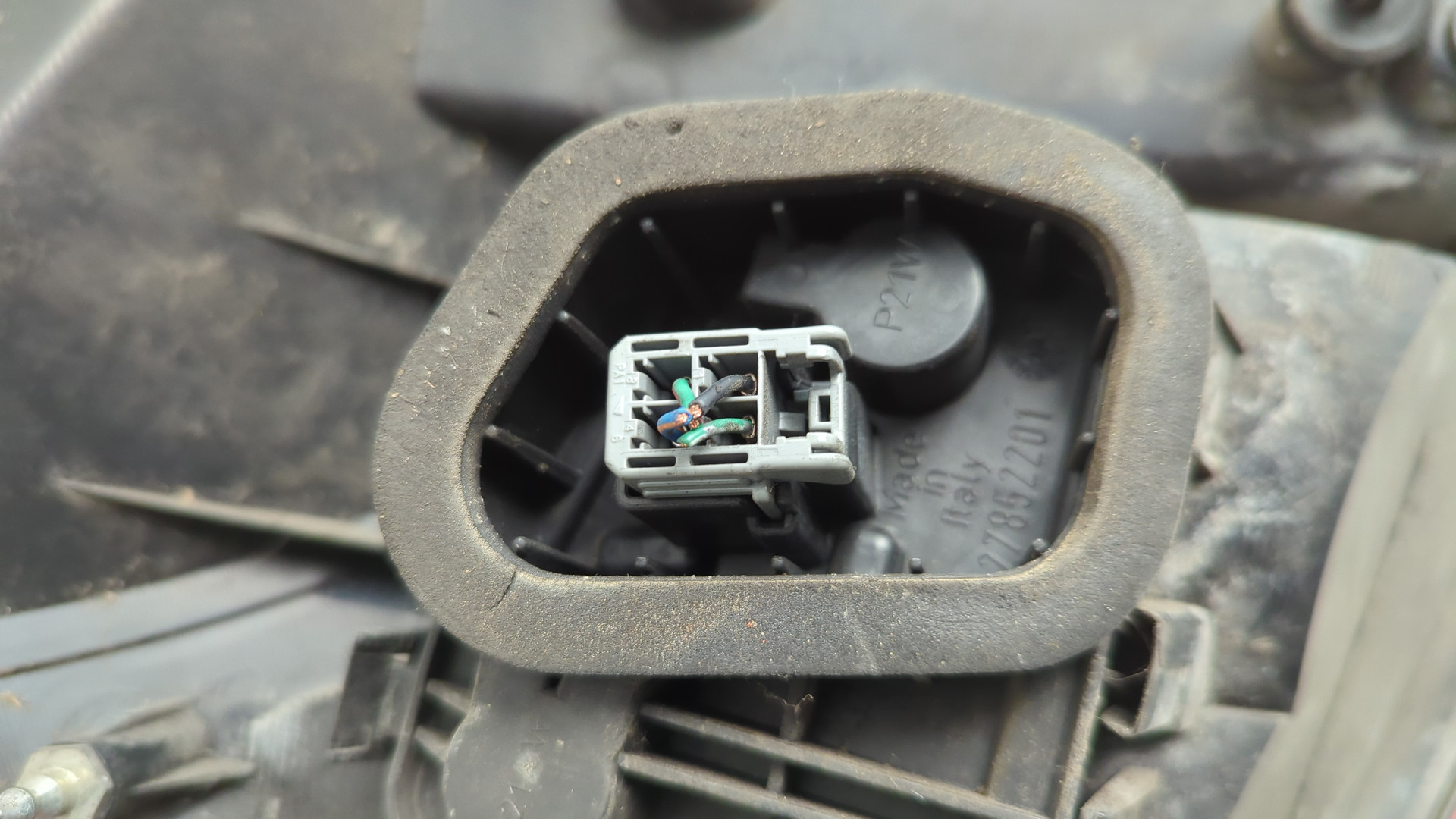 Фонарь задний правый