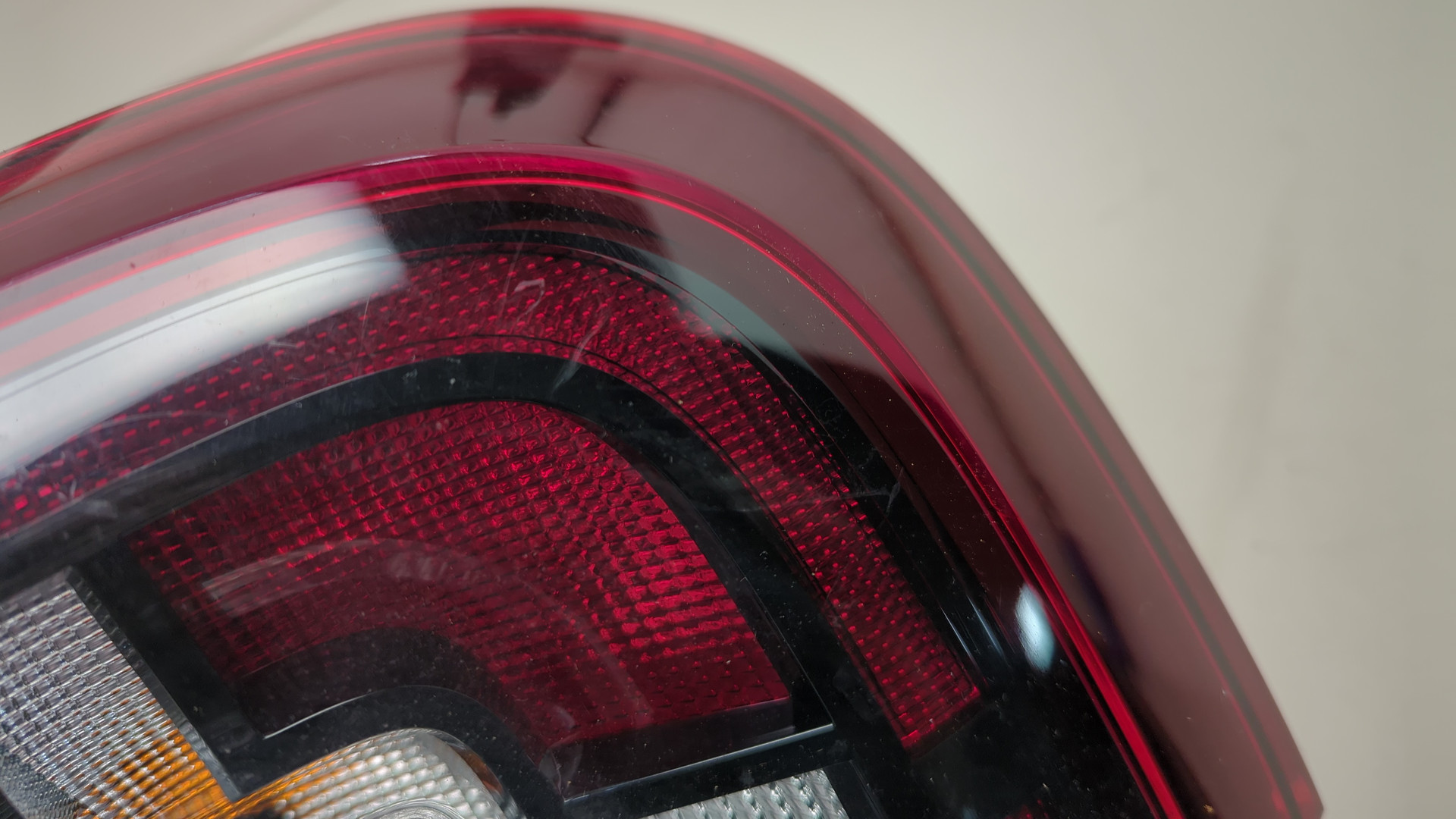 Фонарь задний правый