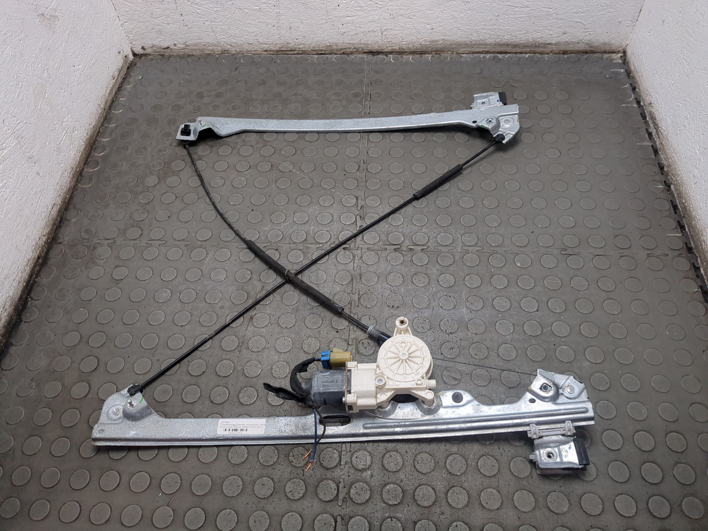 Стеклоподъемник электр. передний левый