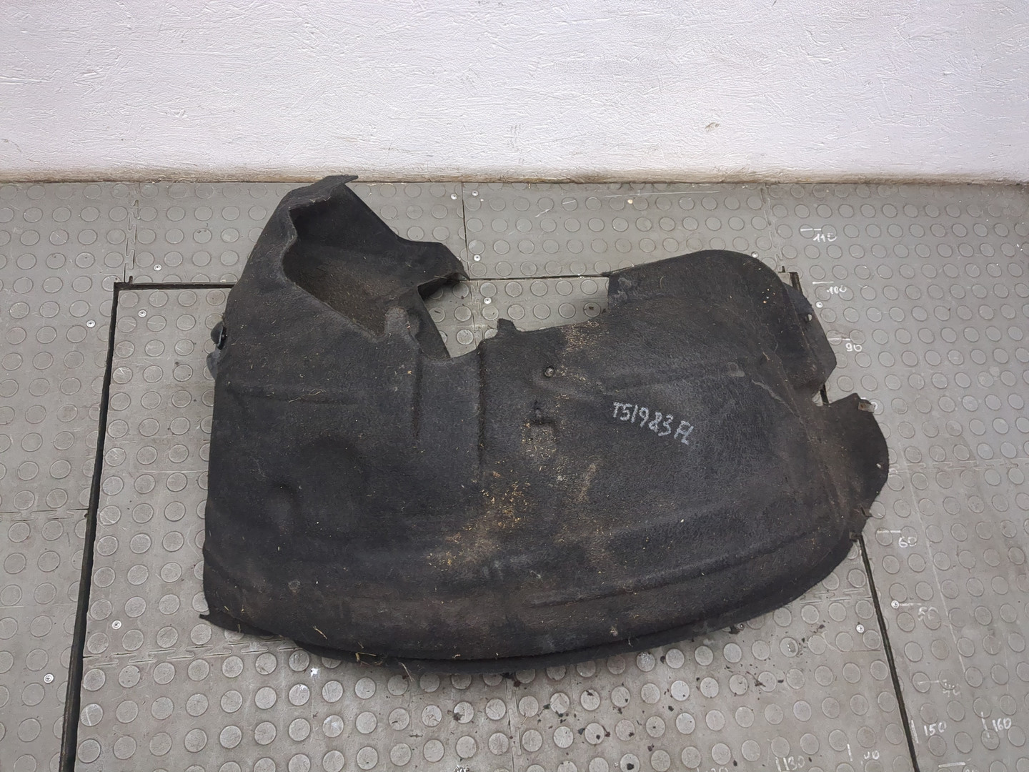 Локер передний левый