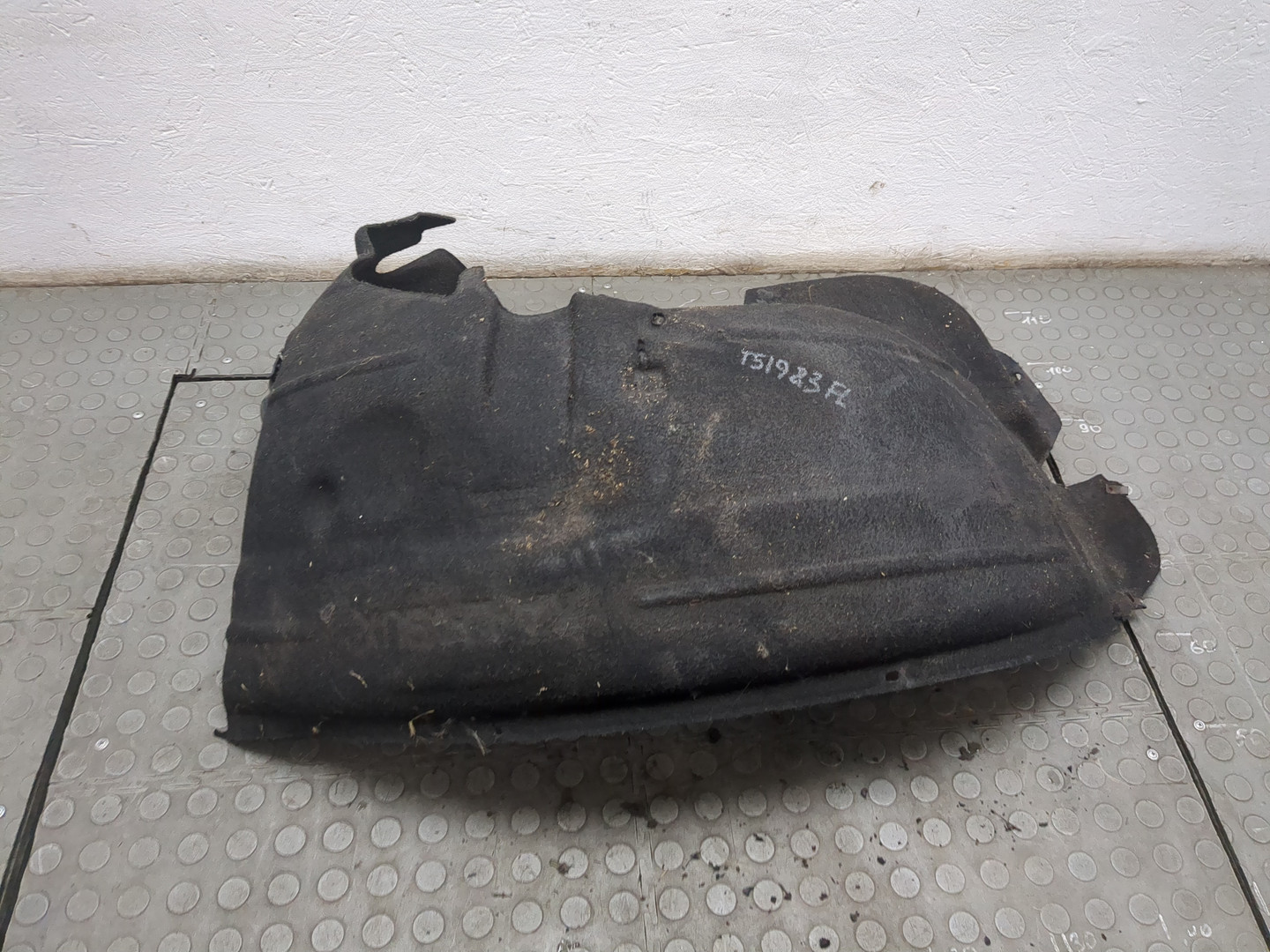 Локер передний левый