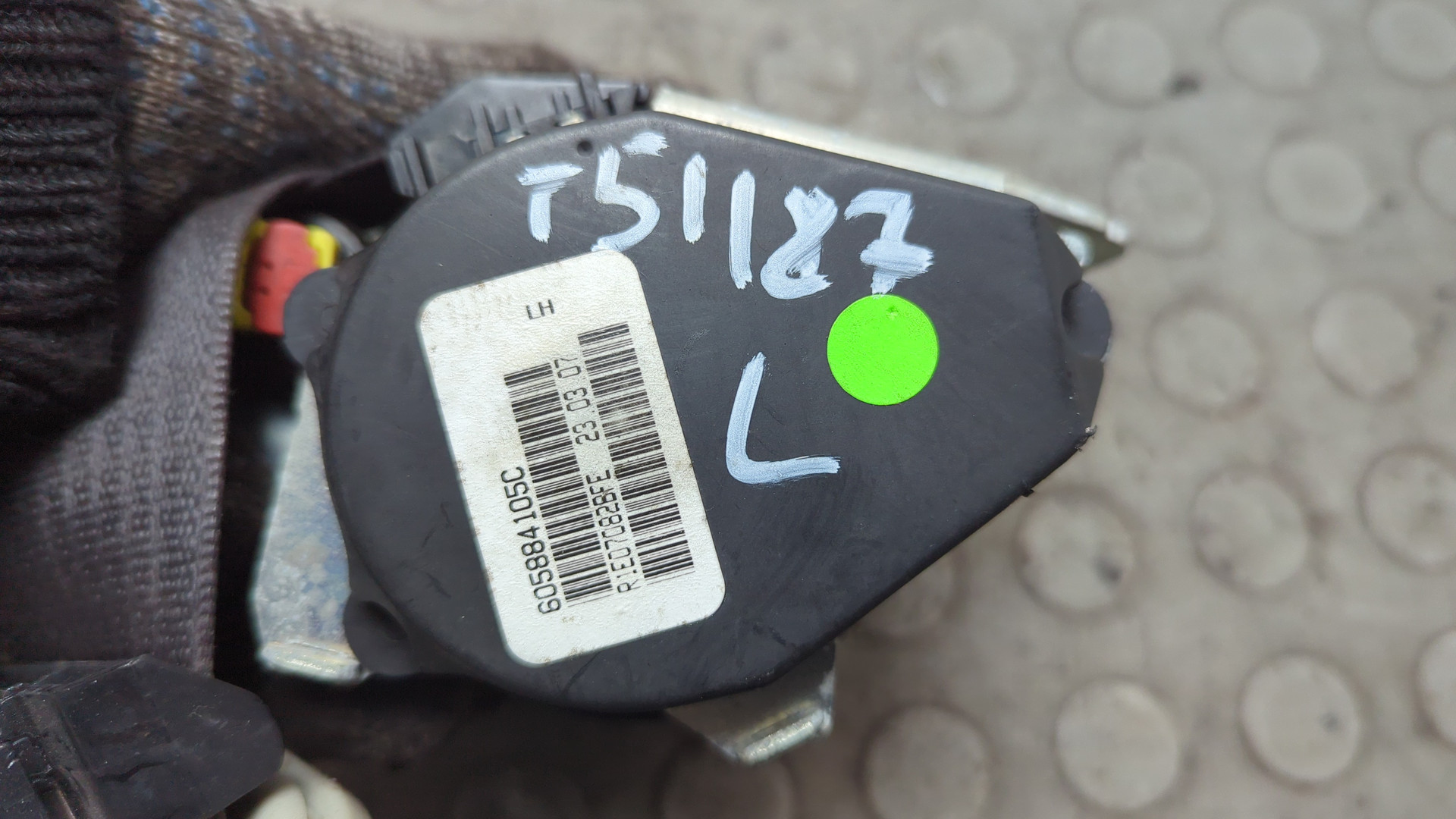 Ремень безопасности