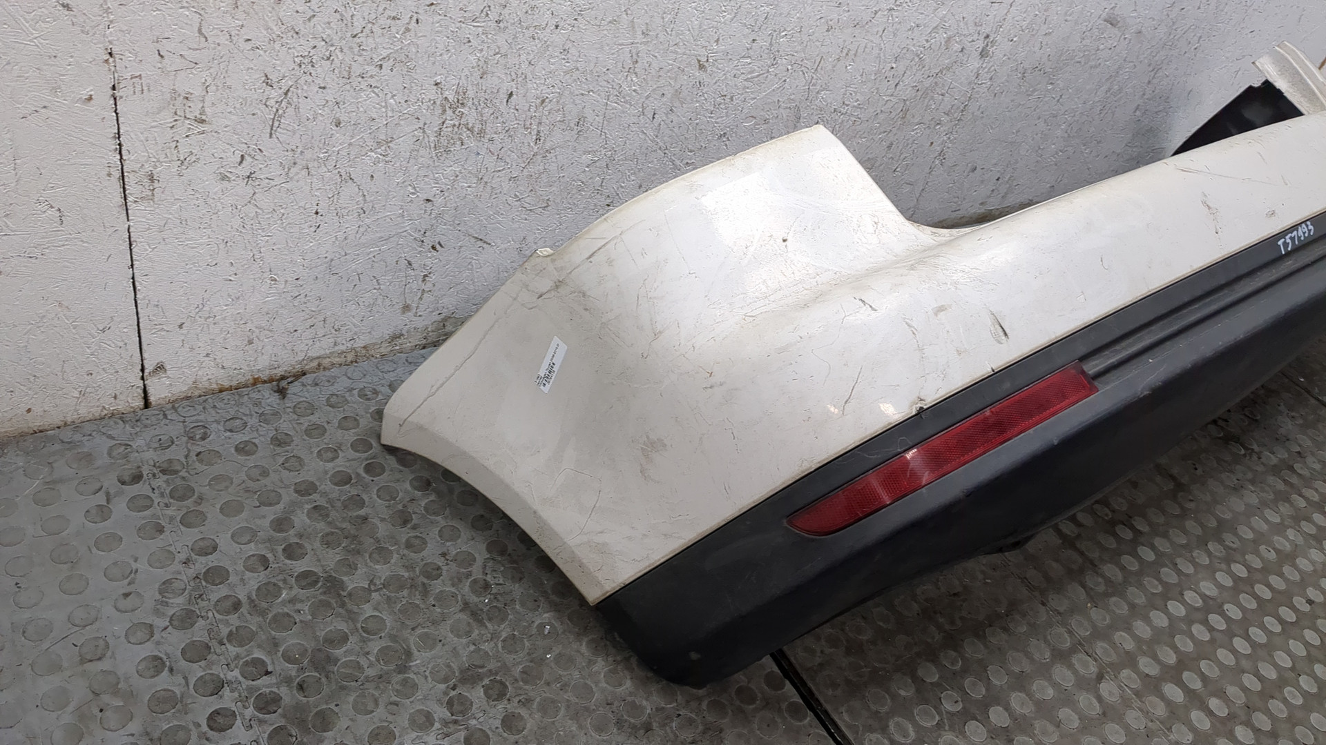 Бампер задний