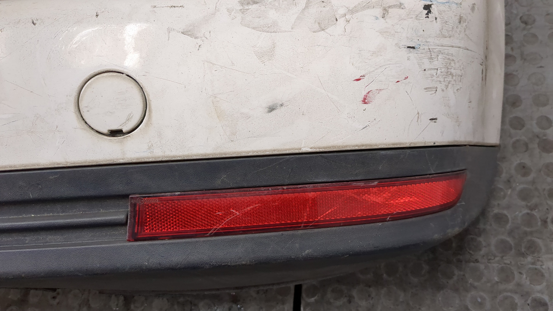 Бампер задний