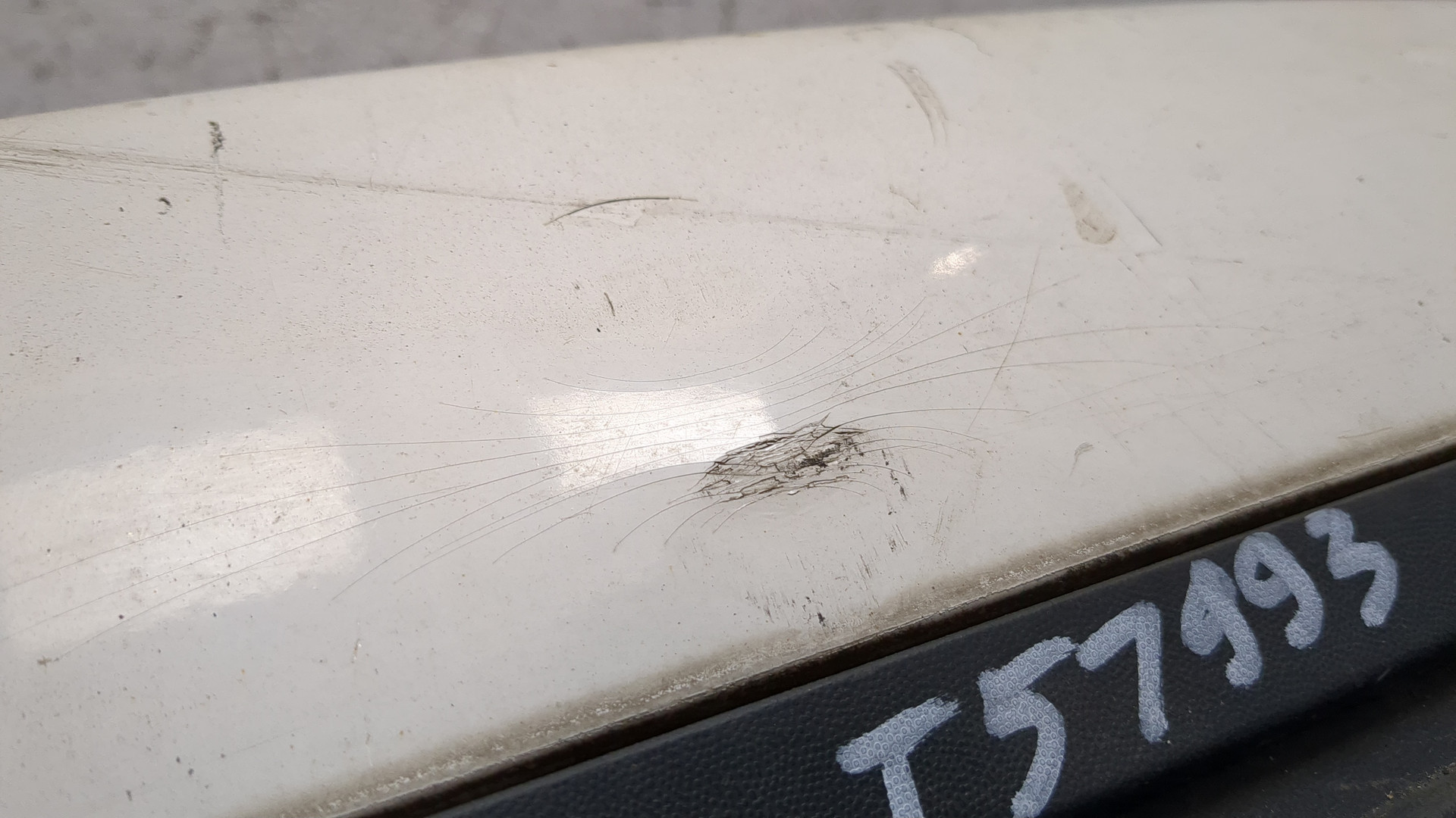 Бампер задний