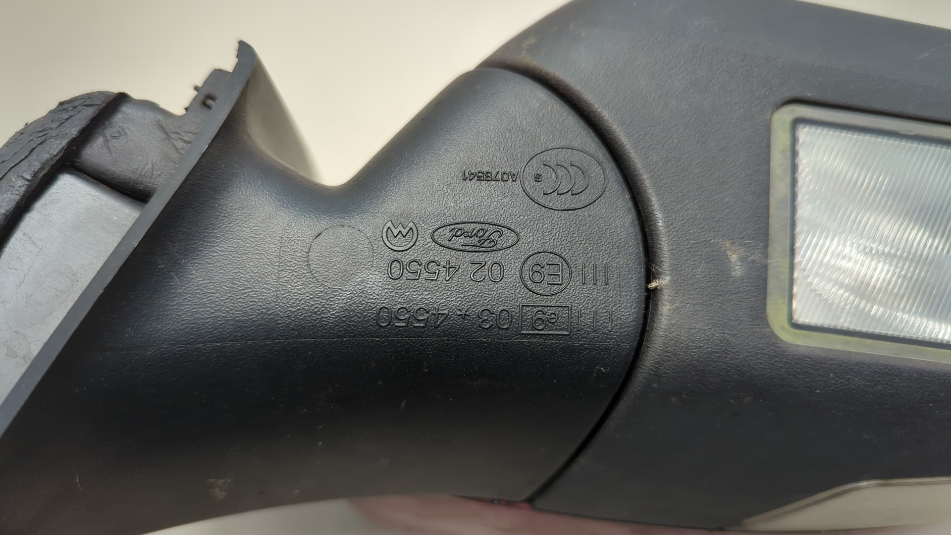 Зеркало правое электрическое