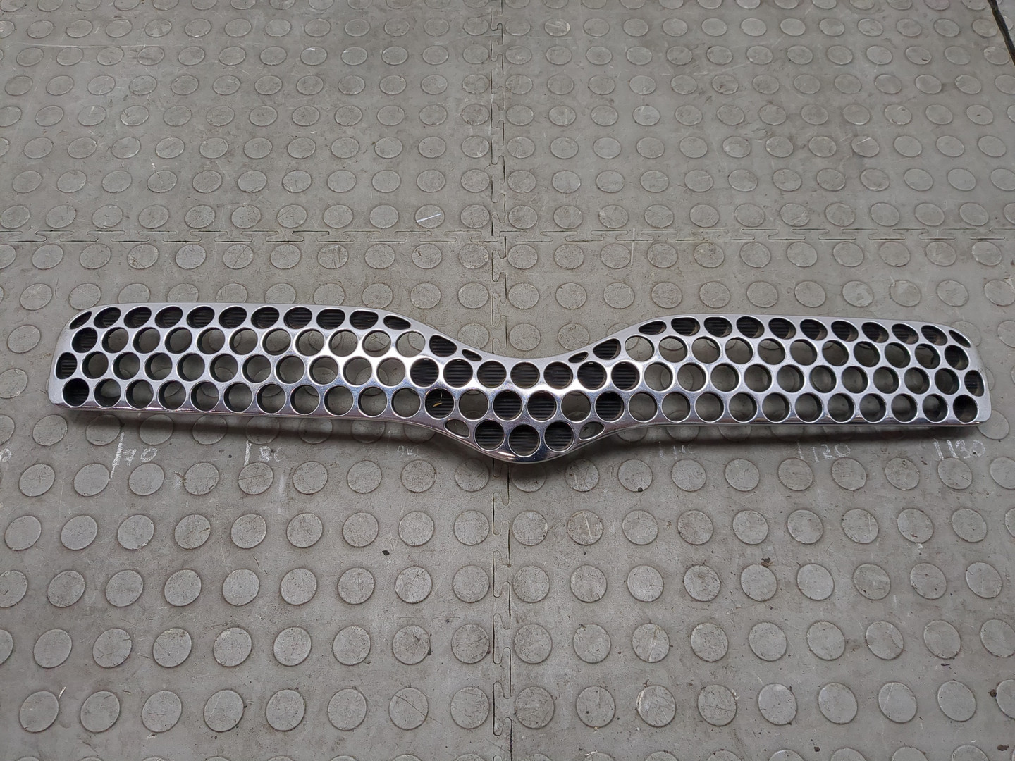 Решетка радиатора