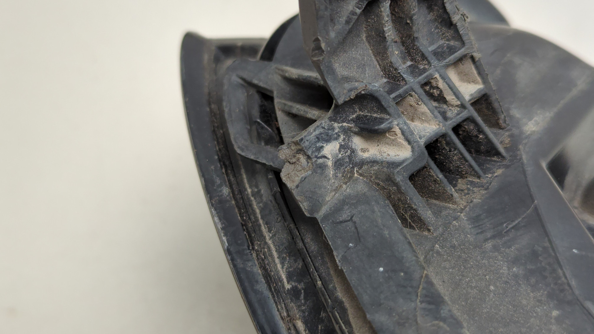 Фара дневного света левая (ходовые огни)