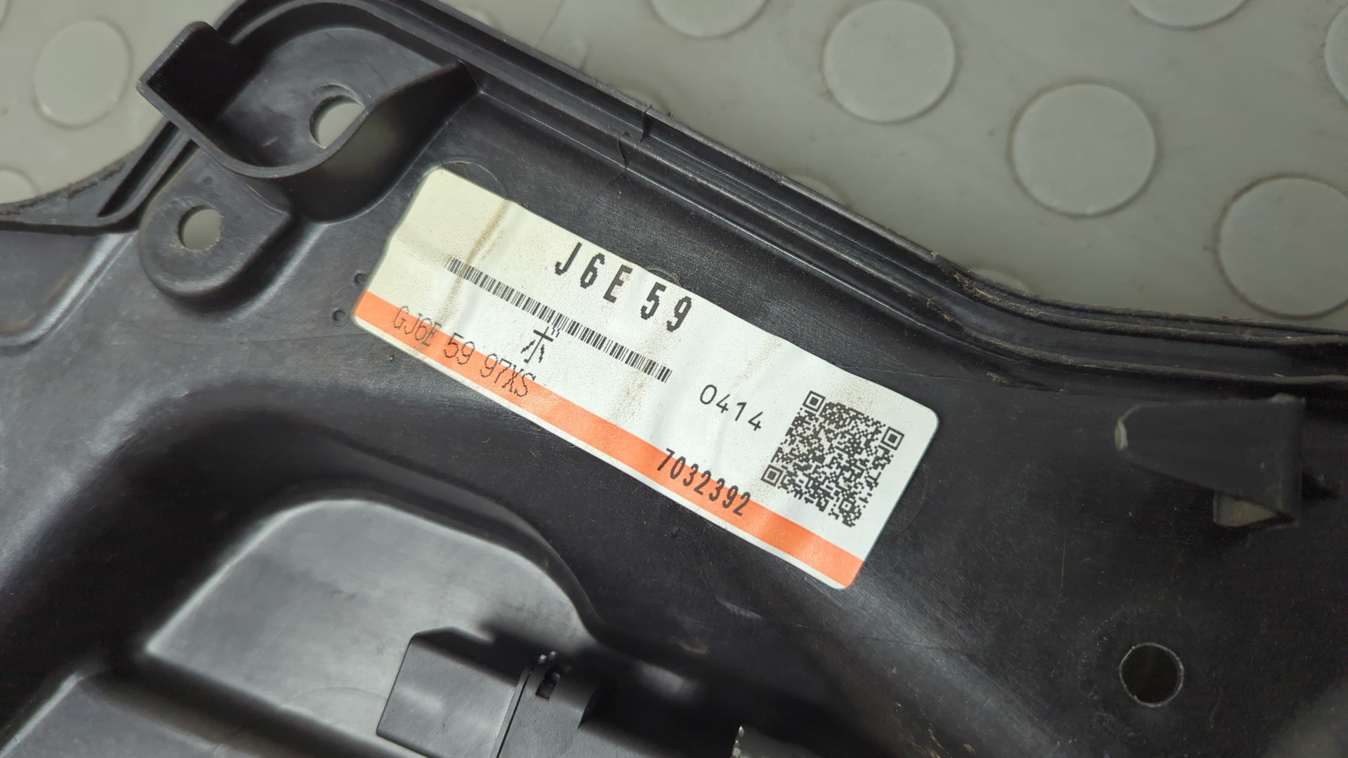 Стеклоподъемник электр. передний левый