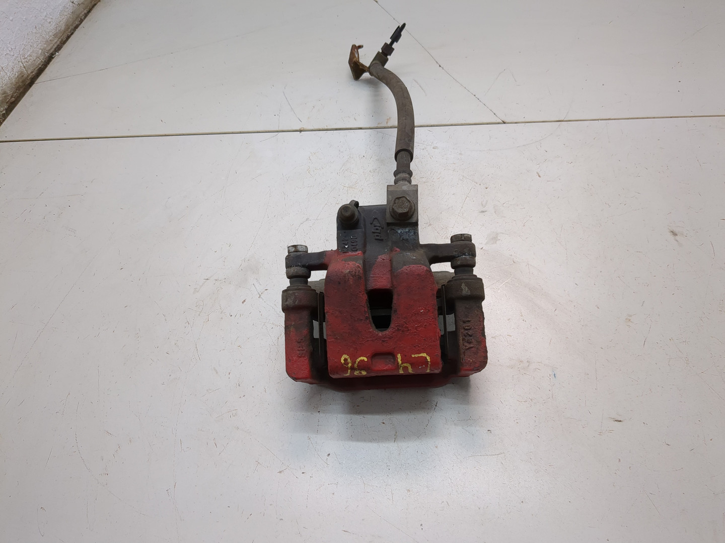 Суппорт задний правый