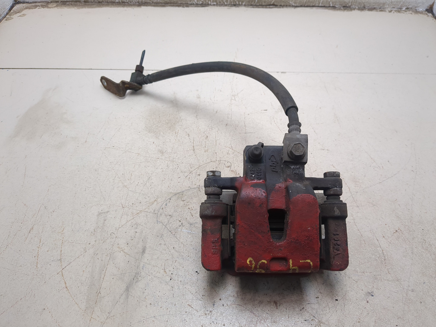 Суппорт задний правый