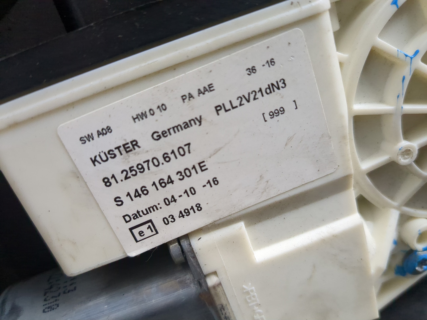 Стеклоподъемник электр. передний левый