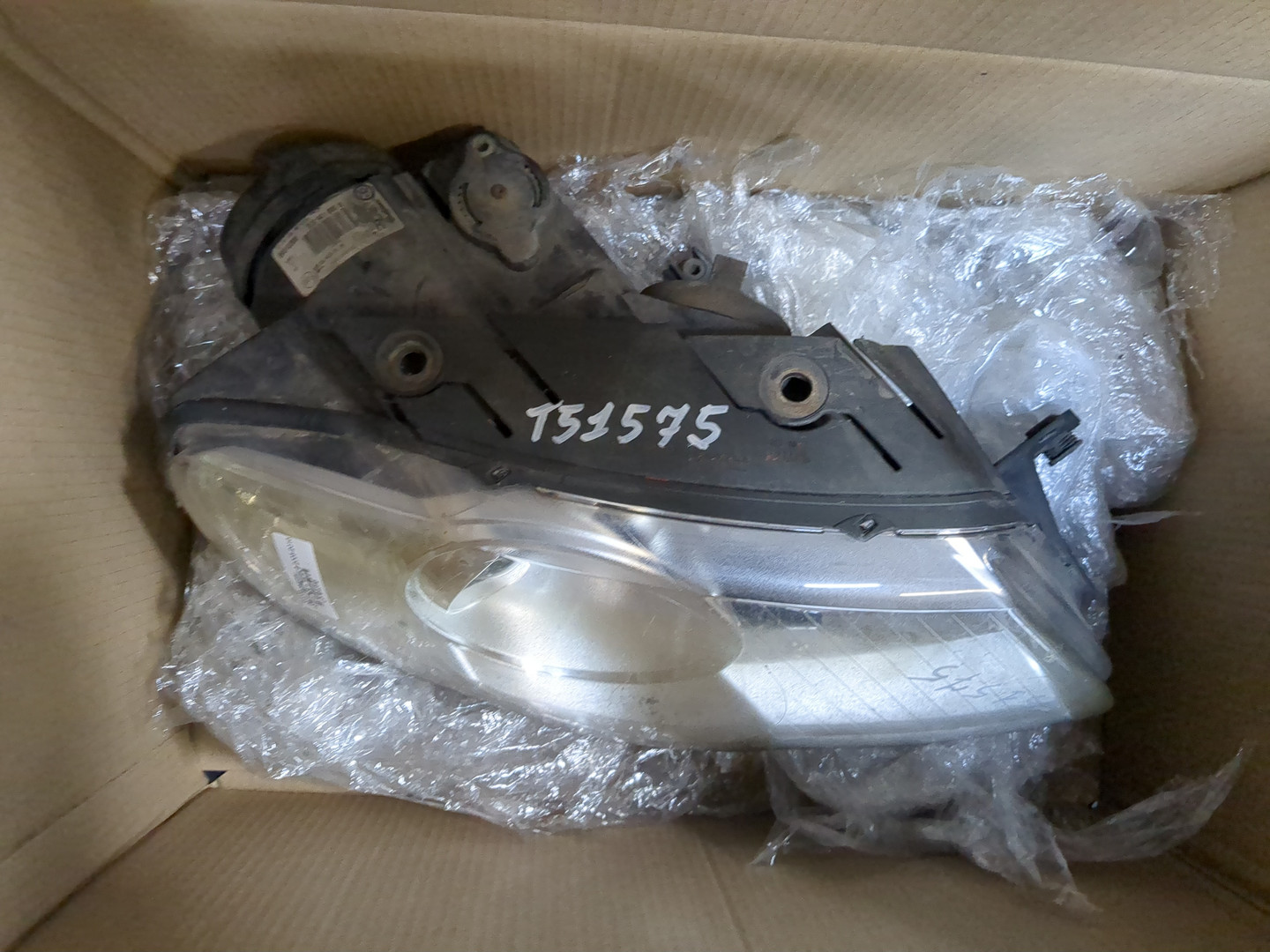 Фара правая