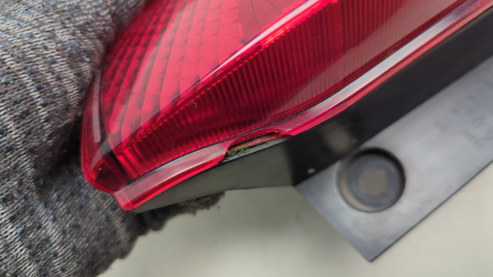 Фонарь задний левый