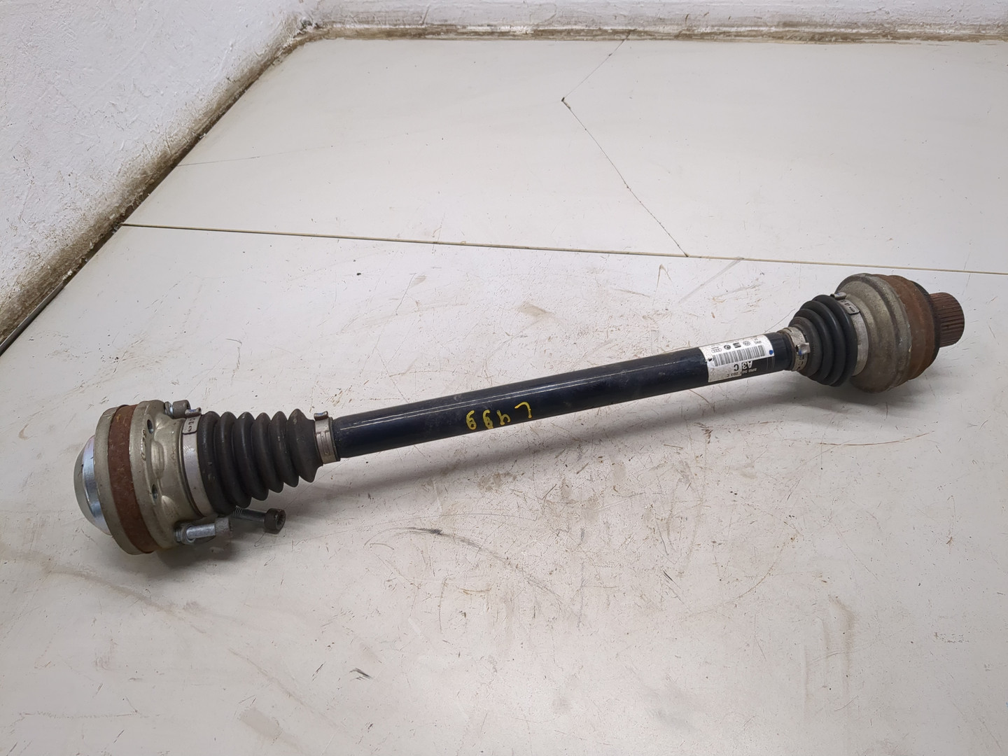 Полуось задняя