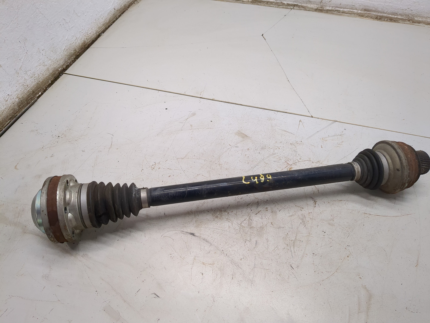 Полуось задняя