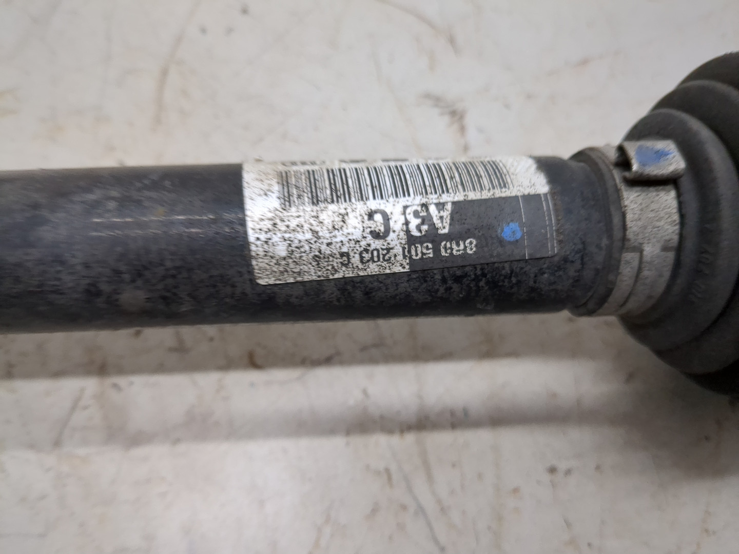 Полуось задняя