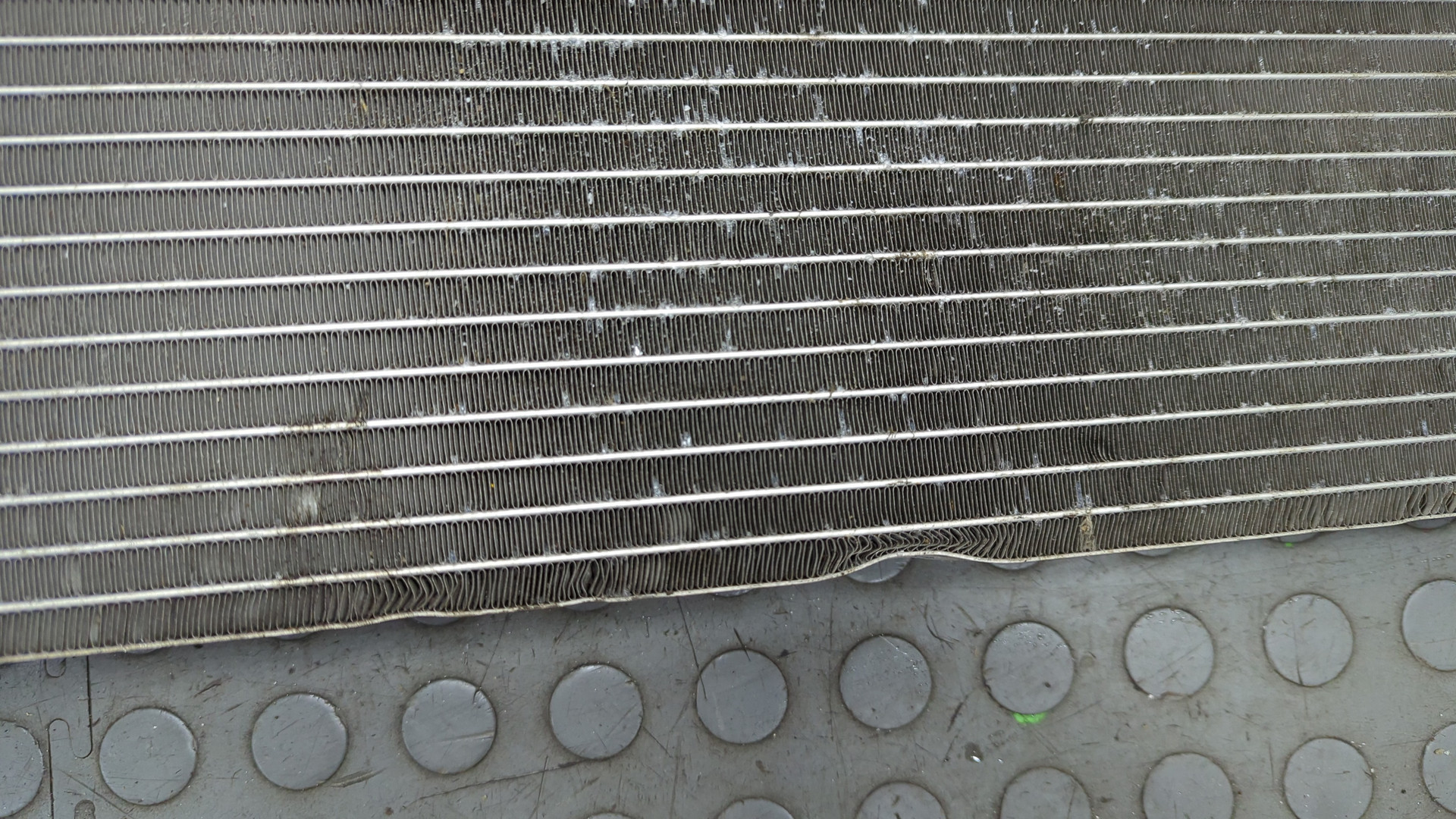 Радиатор кондиционера / конденсер