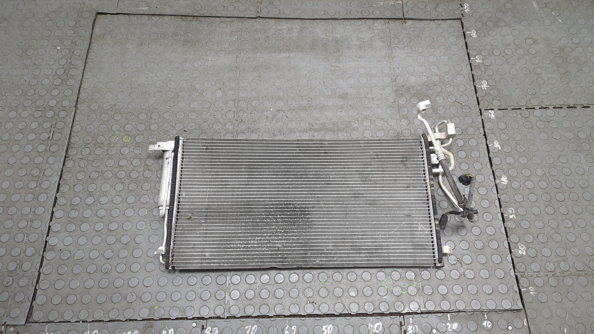 Радиатор кондиционера / конденсер