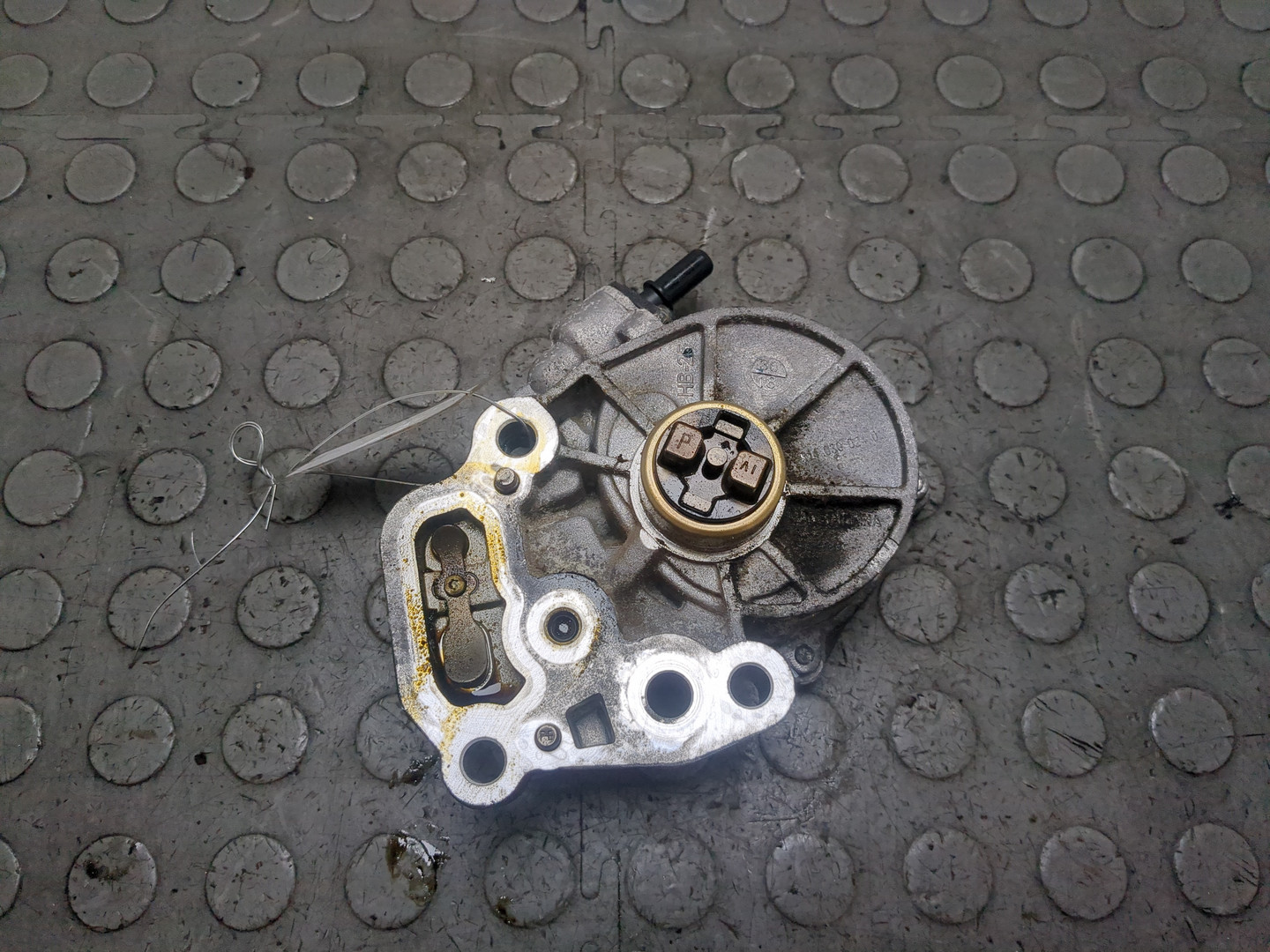 Насос вакуумный