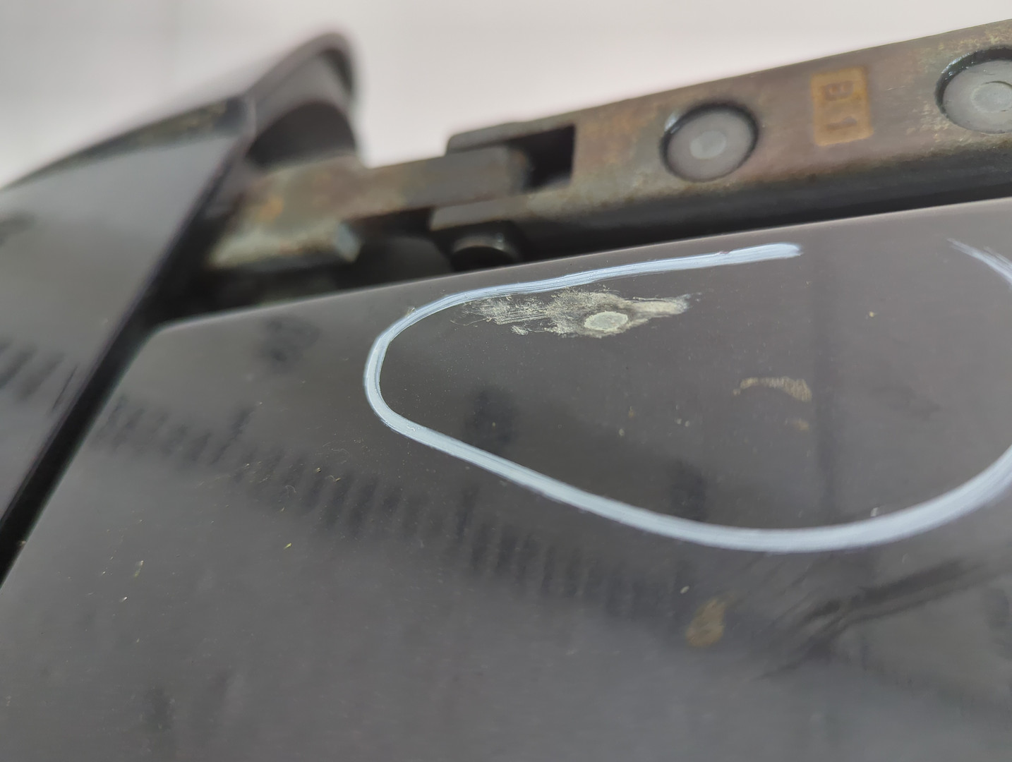 Дверь багажника