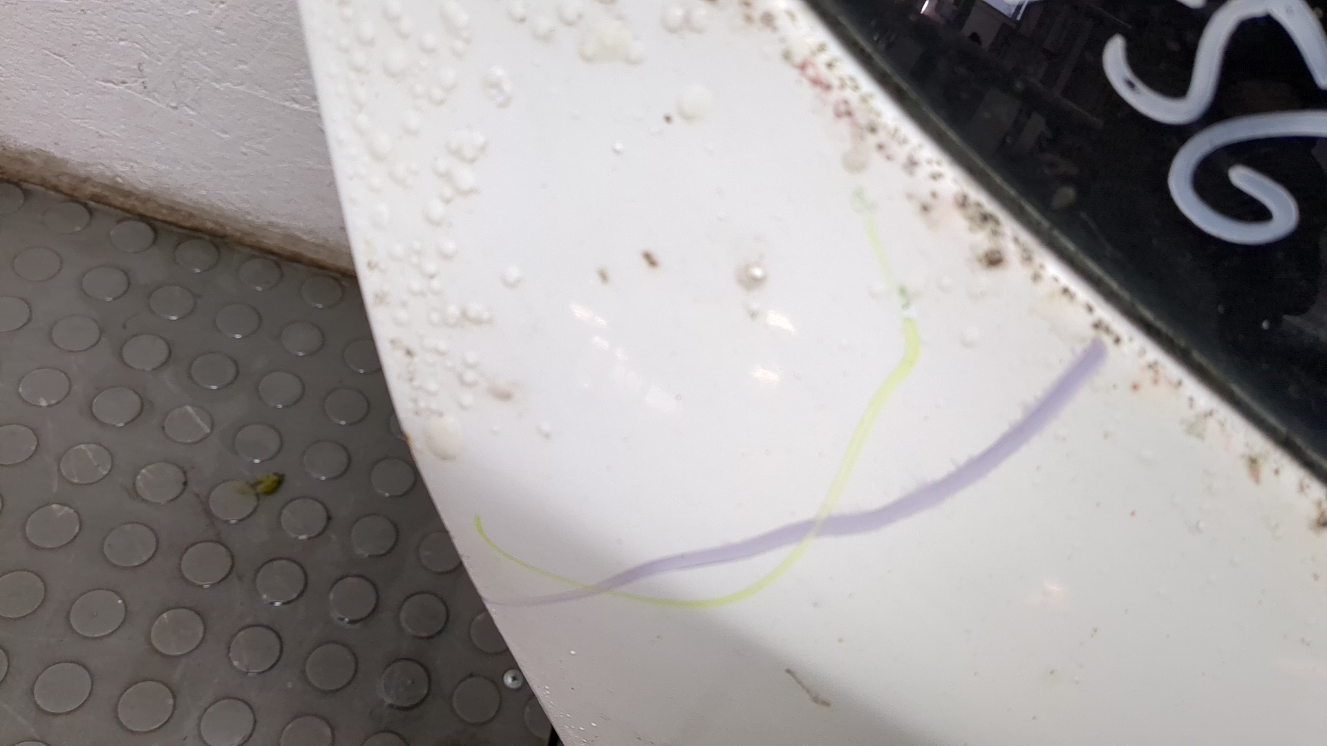 Дверь багажника