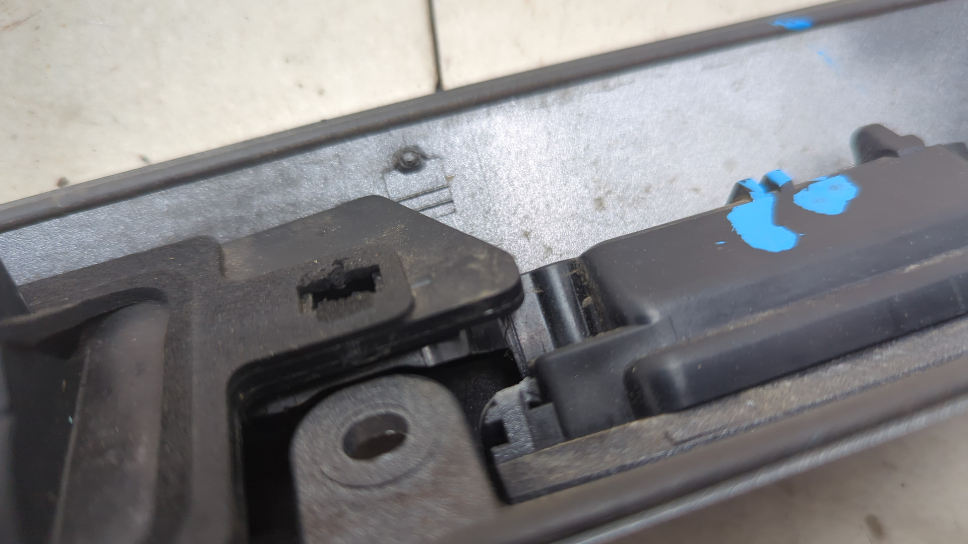 Фонарь подсветки номера