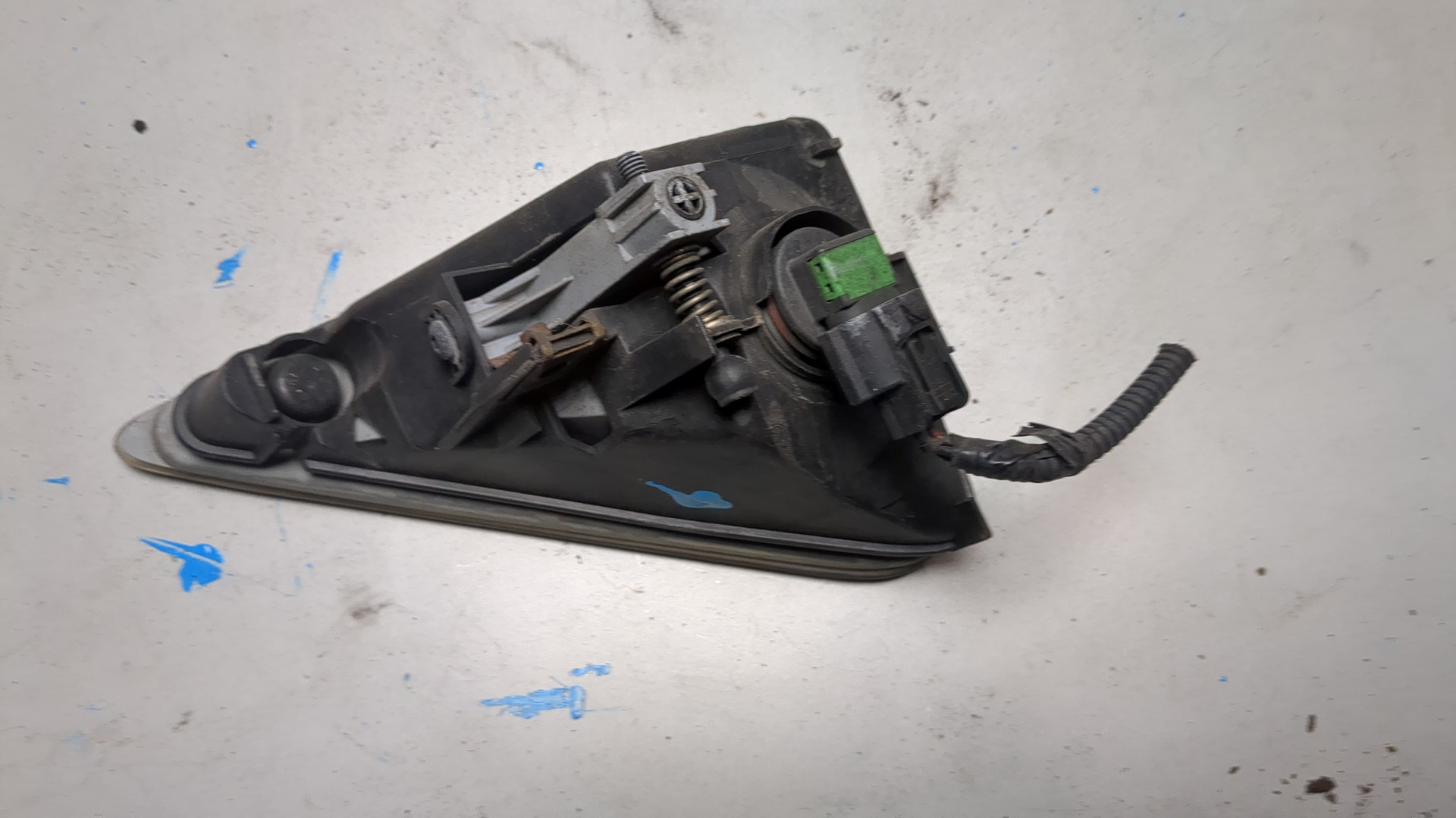 Фара противотуманная правая