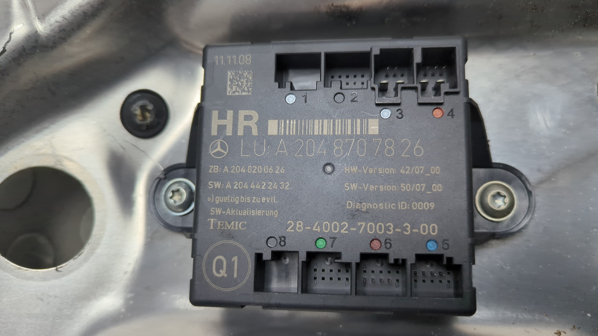 Стеклоподъемник электр. задний правый