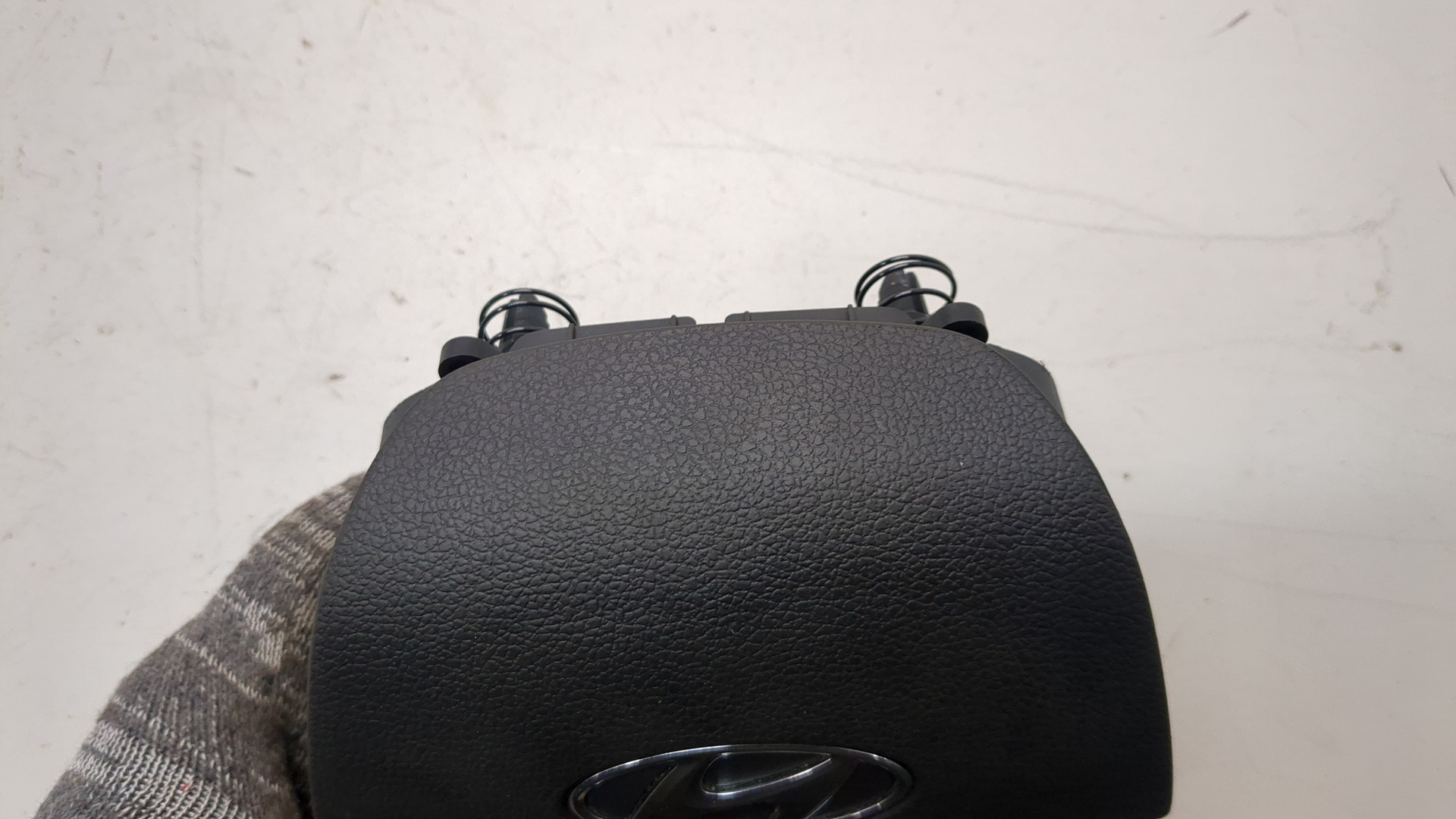 Подушка безопасности в рулевое колесо