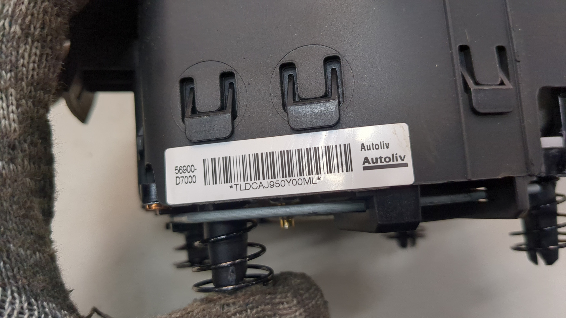 Подушка безопасности в рулевое колесо