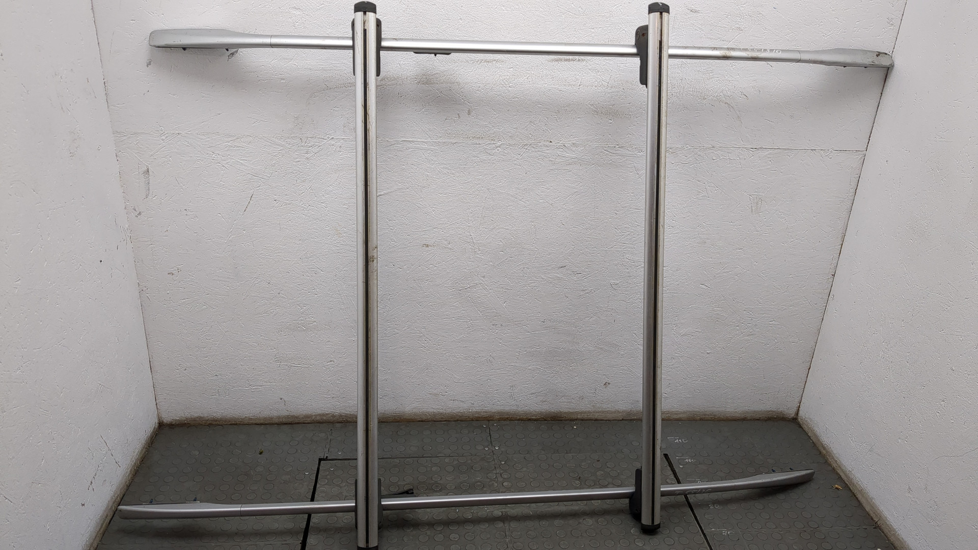 Рейлинги (релинг) к-кт (планки на крышу)