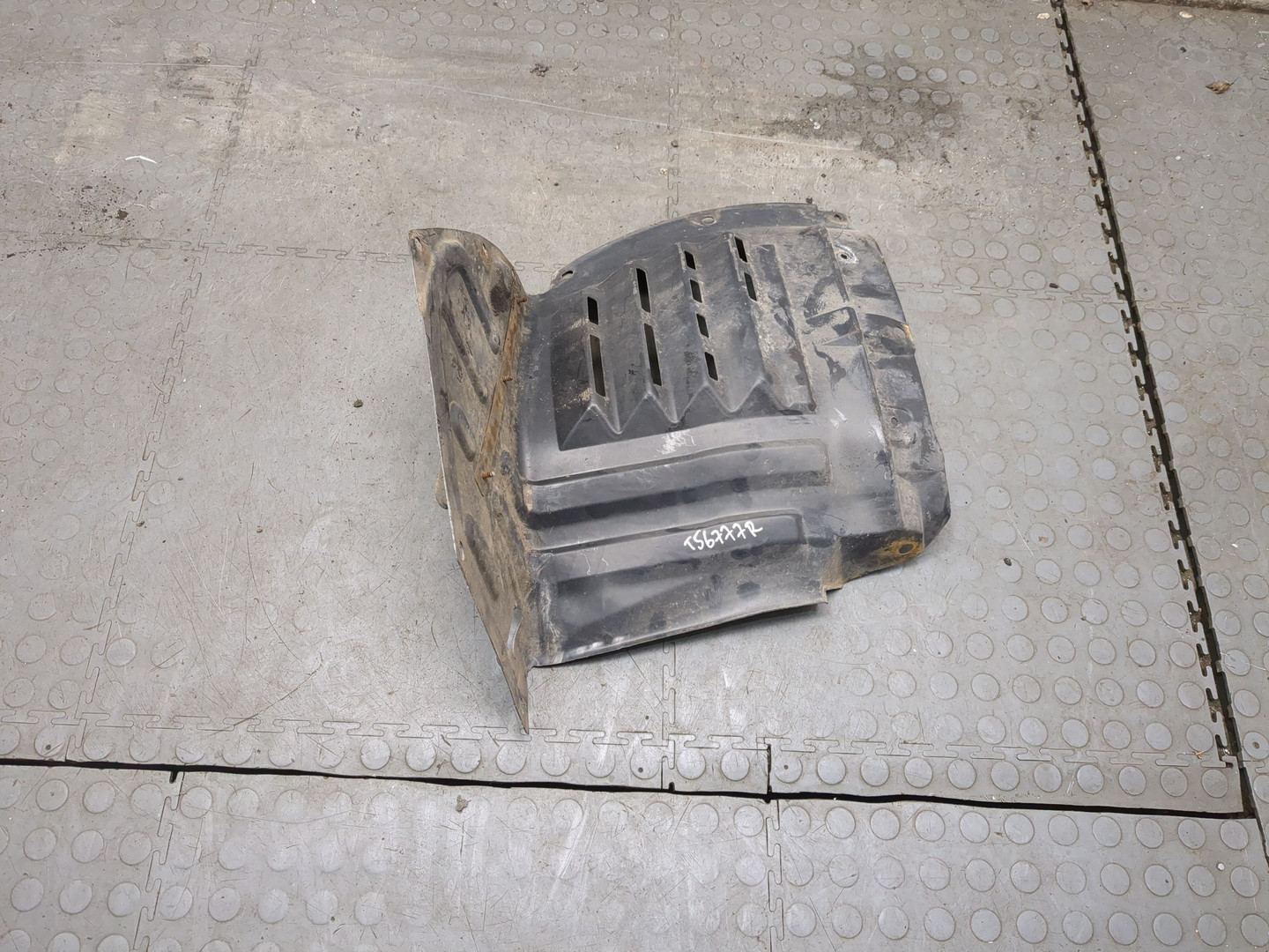 Локер передний правый