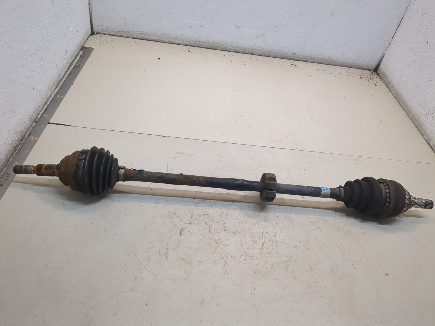 Полуось передняя правая