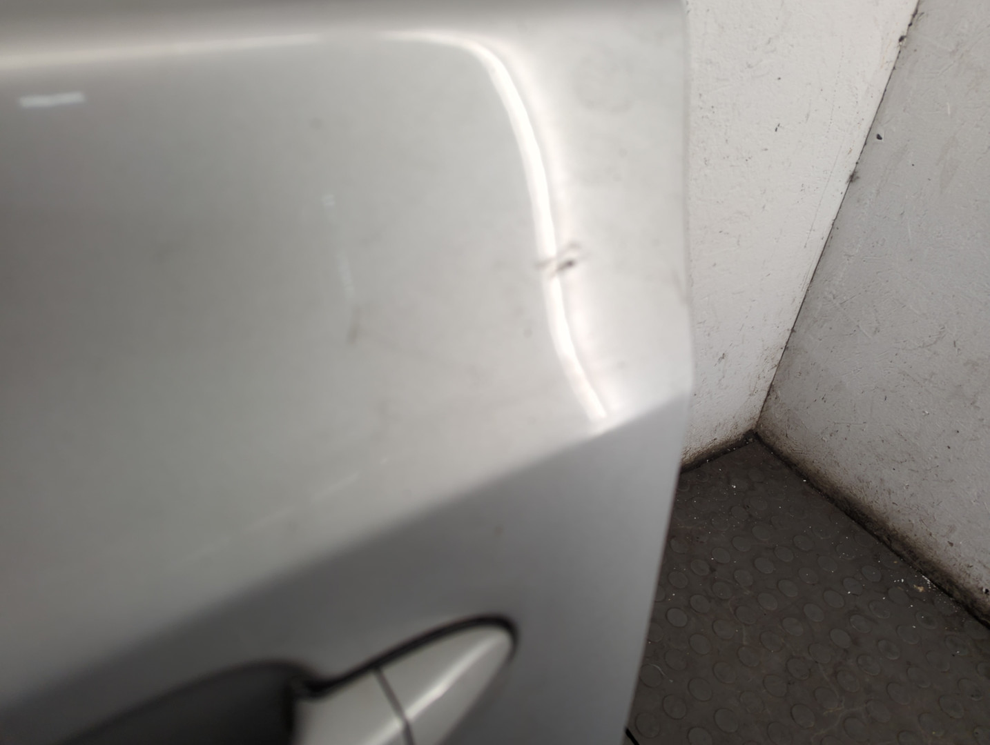 Дверь задняя левая