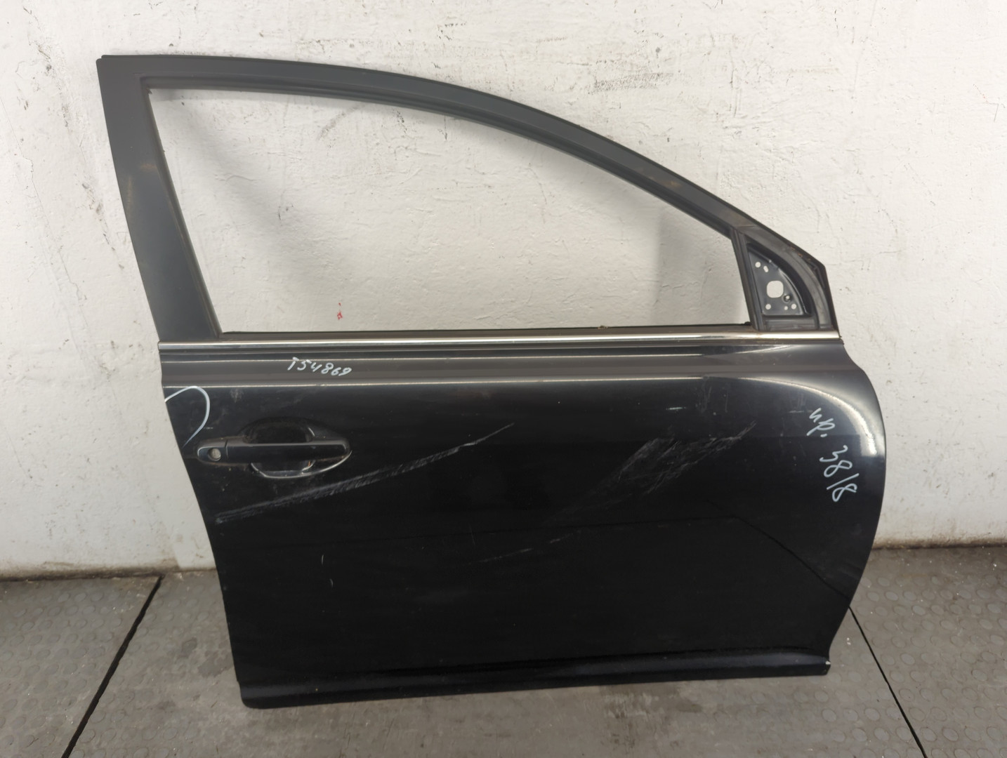 Дверь передняя правая