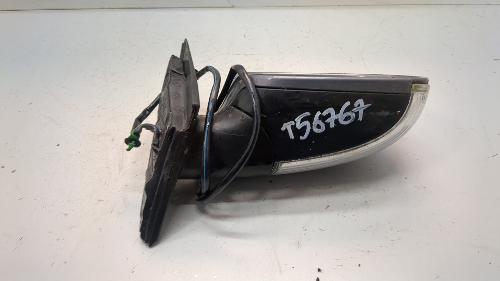 Зеркало правое электрическое