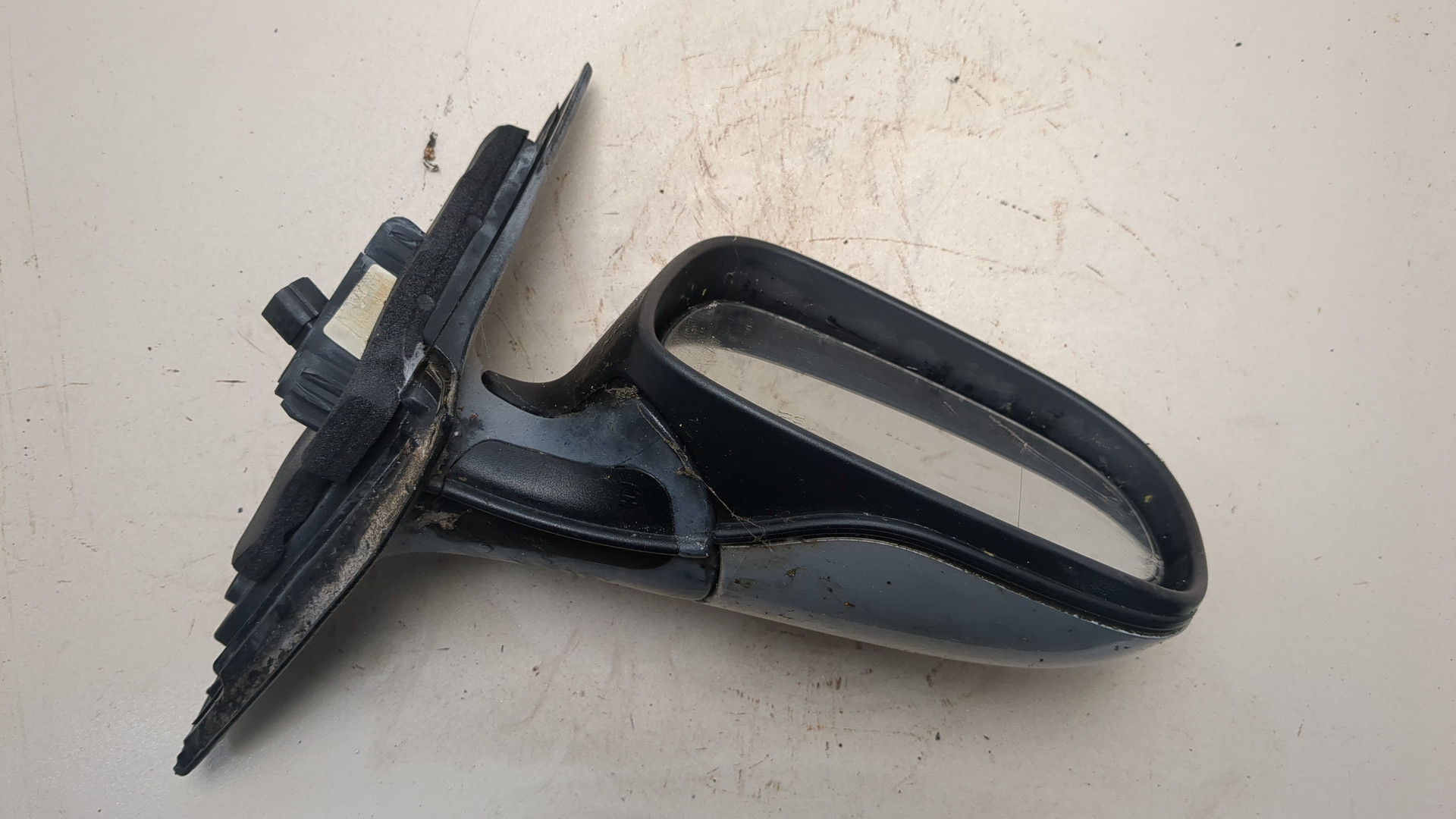 Зеркало правое электрическое