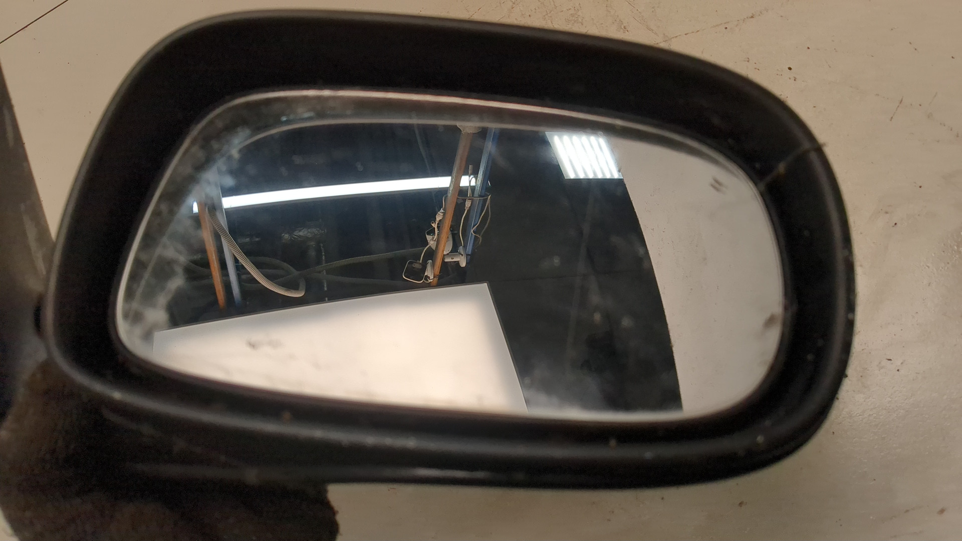 Зеркало правое электрическое