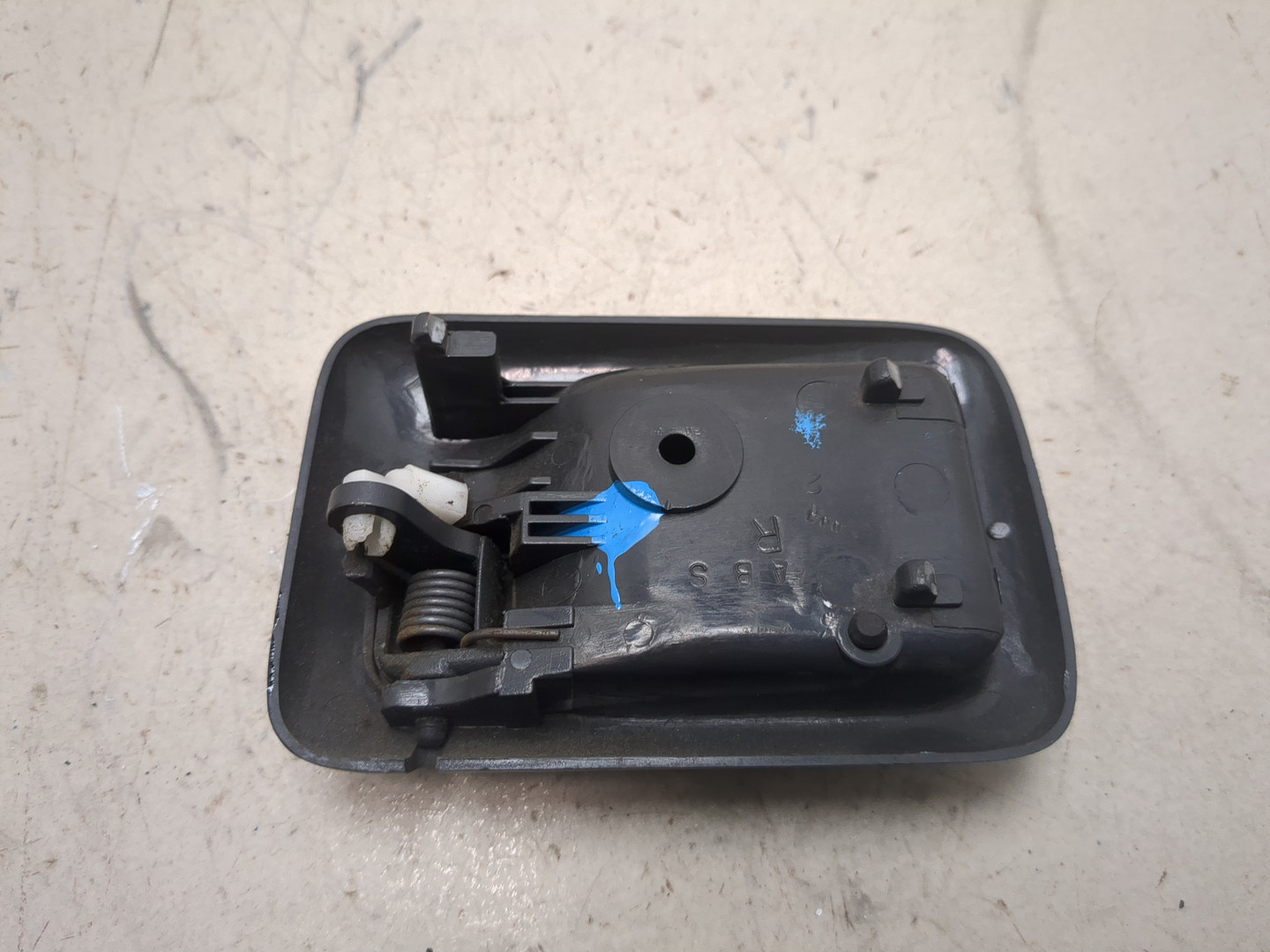 Ручка двери багажника наружная