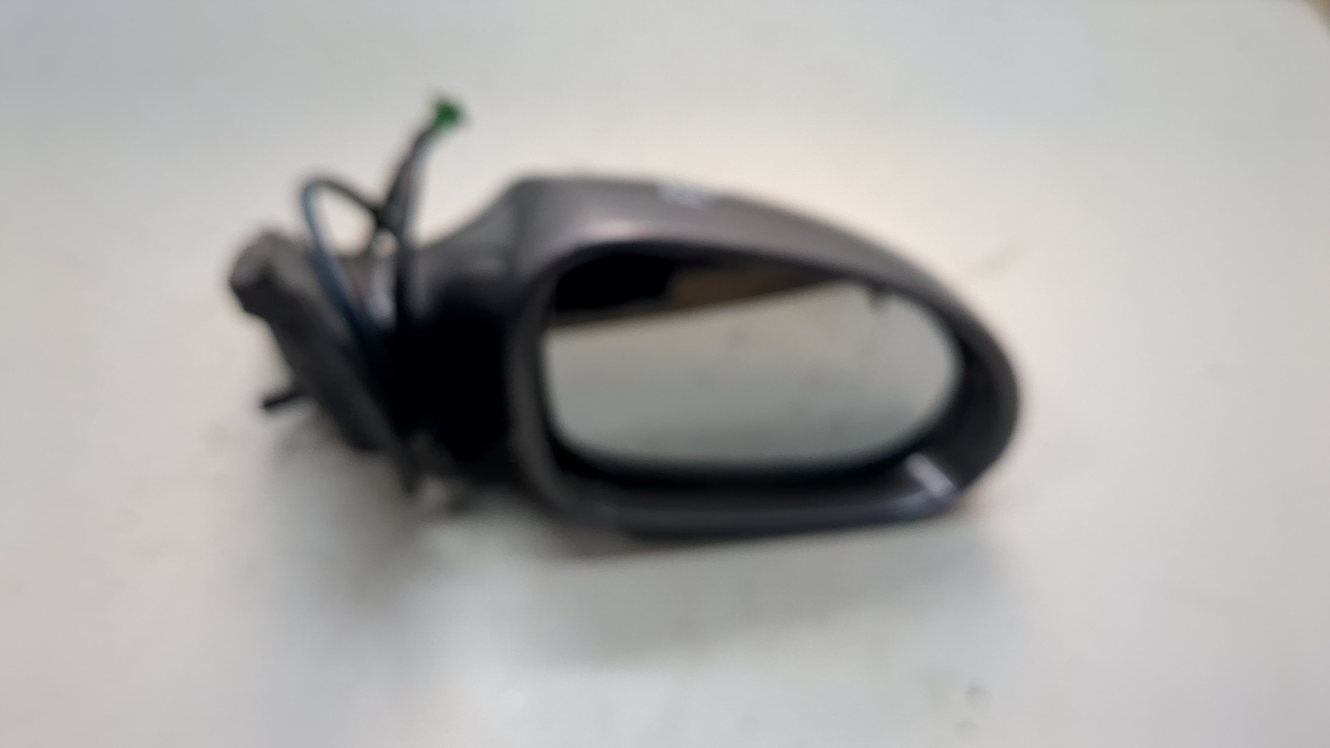 Зеркало правое электрическое