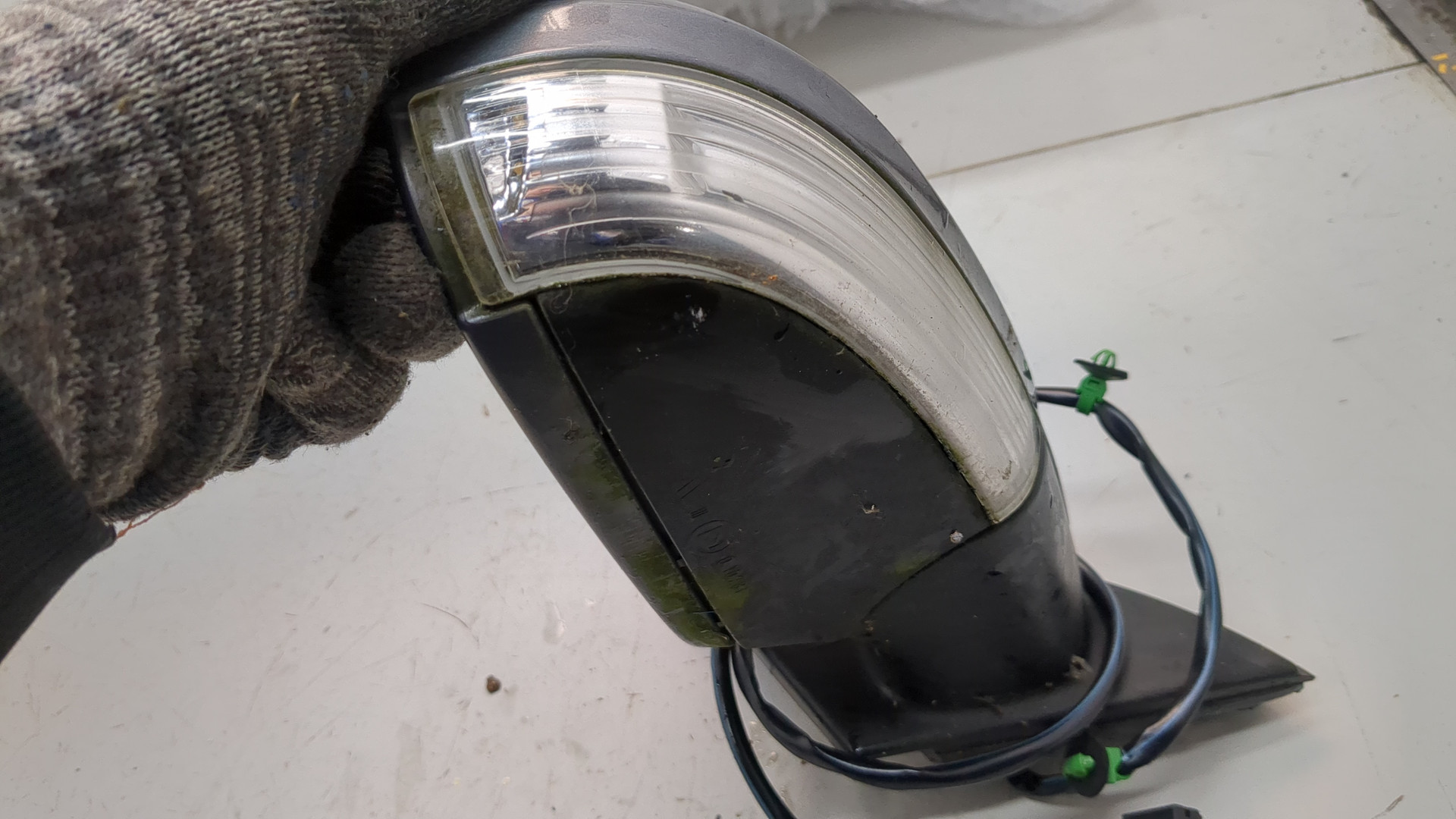 Зеркало правое электрическое