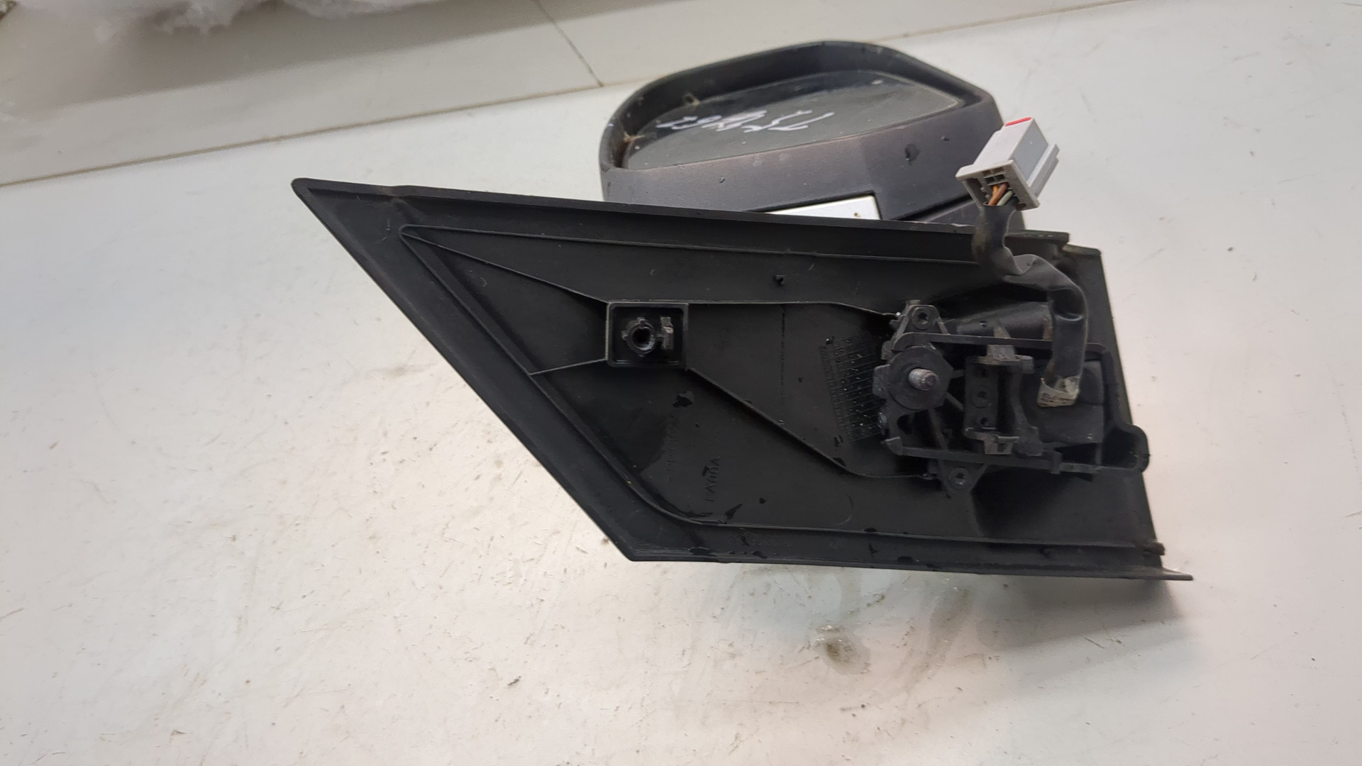 Зеркало правое электрическое