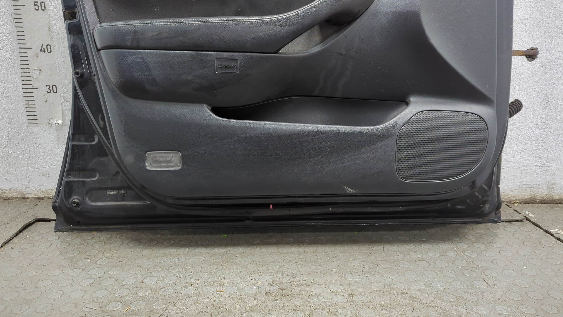 Дверь передняя левая