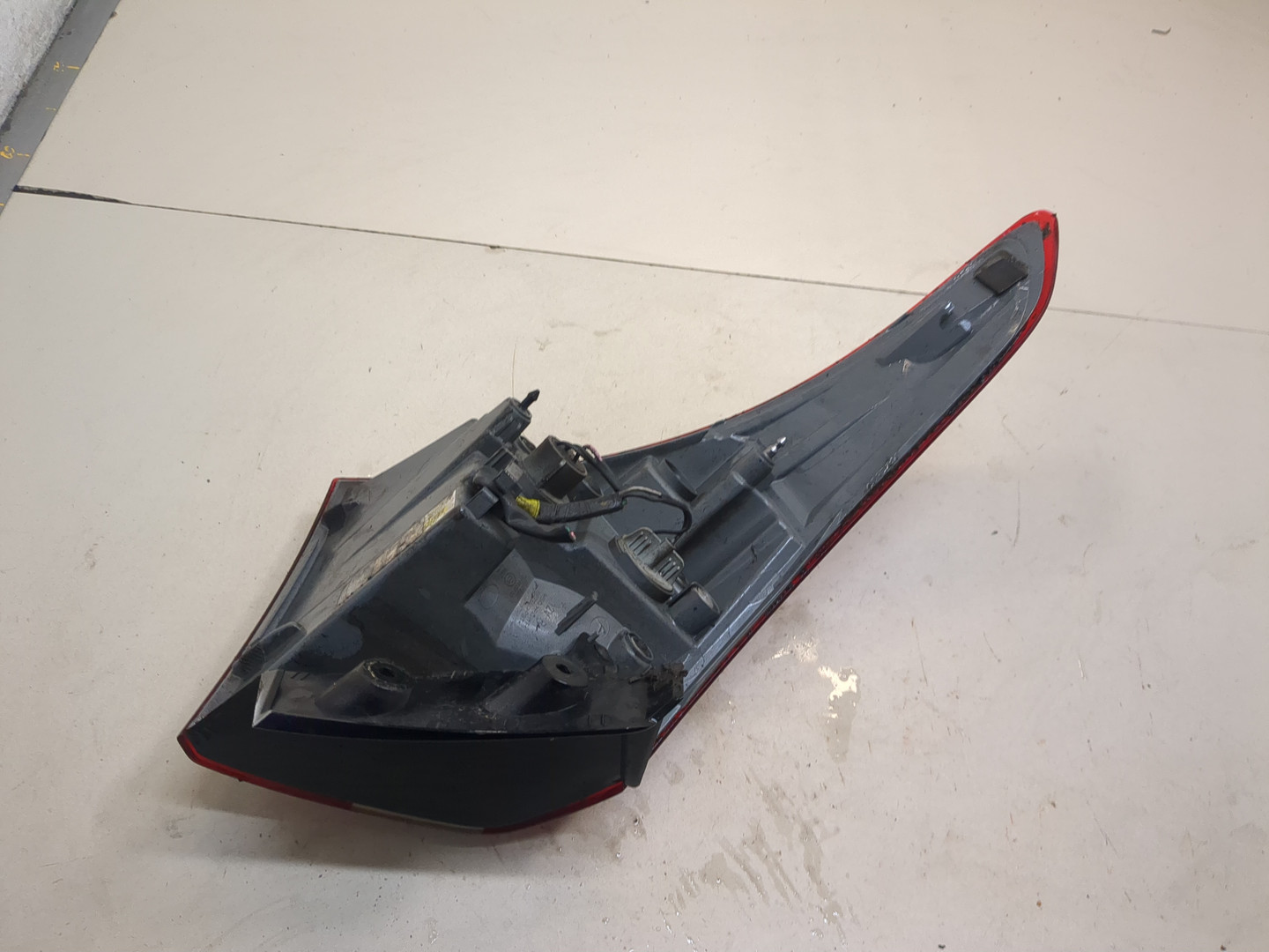 Фонарь задний правый