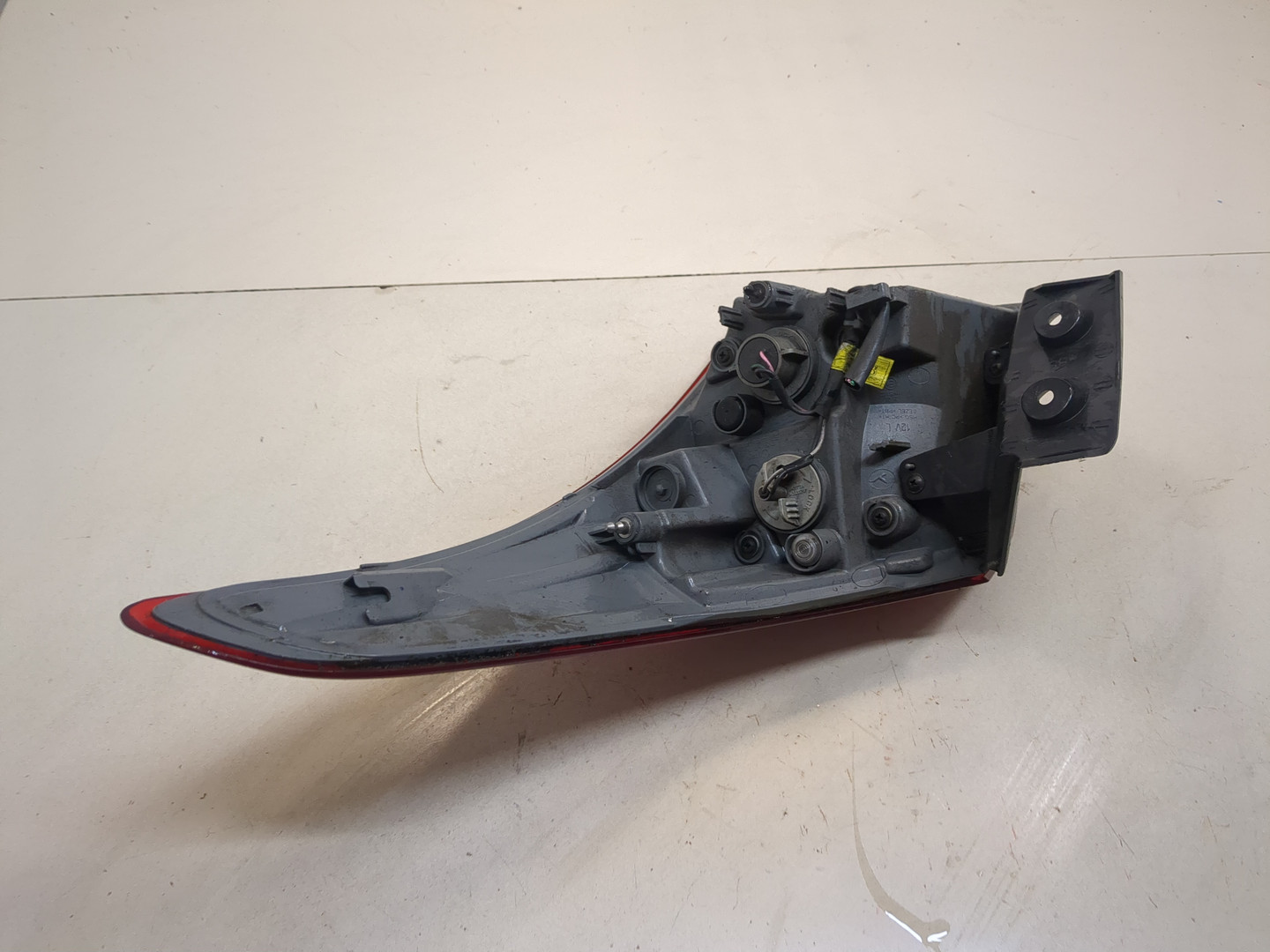 Фонарь задний левый